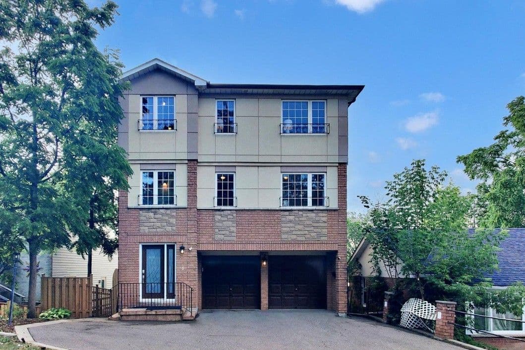 6 English Street Main, Brampton, ON L6X 1L4