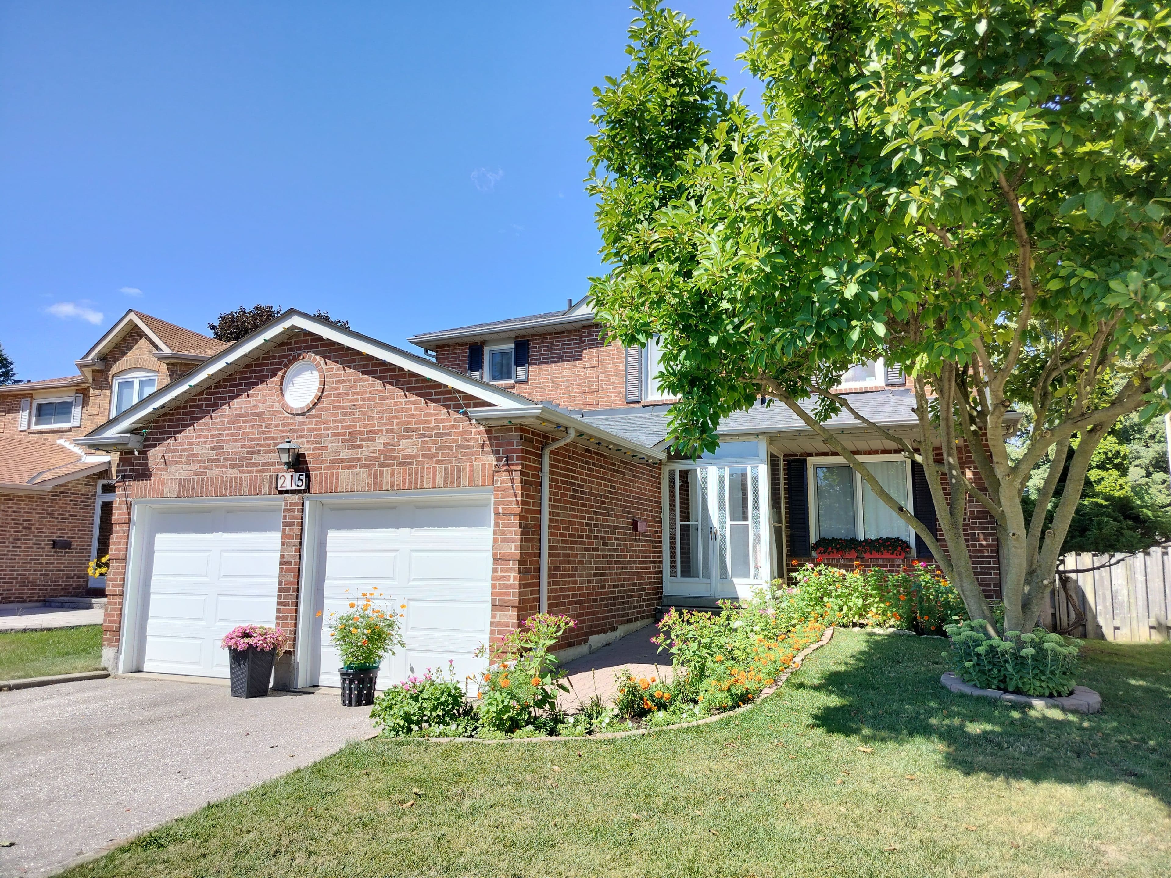 215 Hollingham Road, Markham, ON L3R 8K4