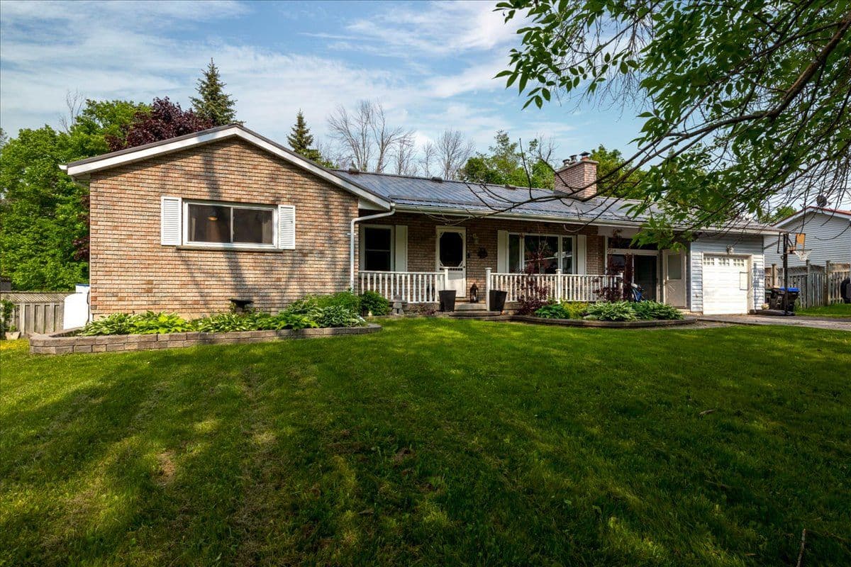 4049 Bayview Avenue, Ramara, ON L3V 6H7