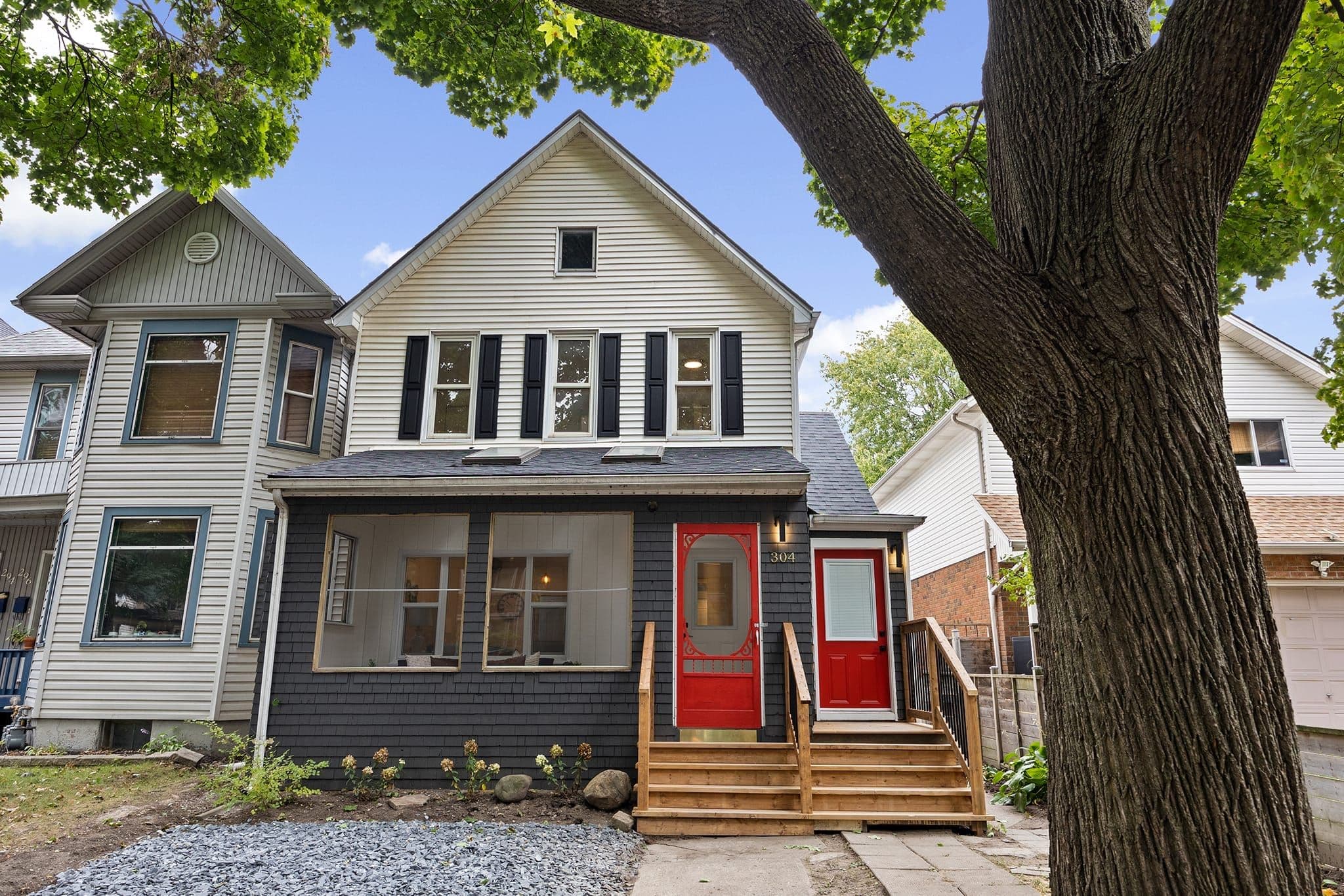 304 Lincoln Road Unit 1, Windsor, ON N8Y 2G4