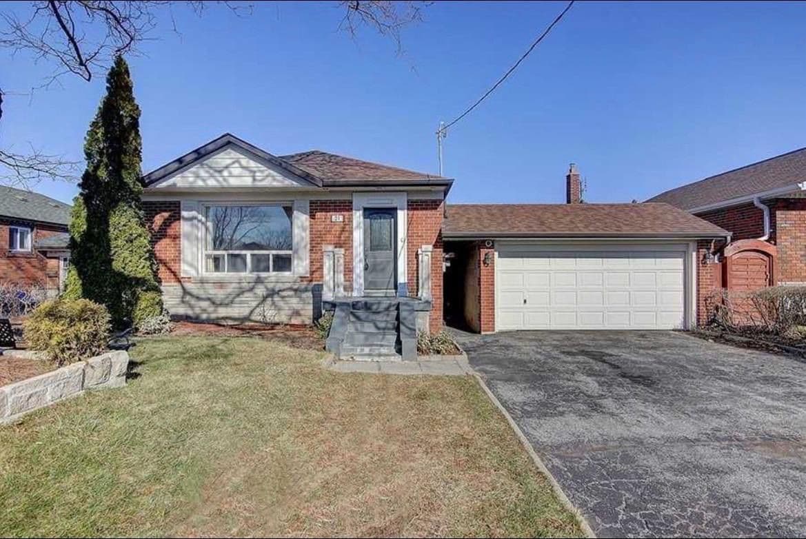 21 Alice Crescent, Toronto E04, ON M1R 4N6