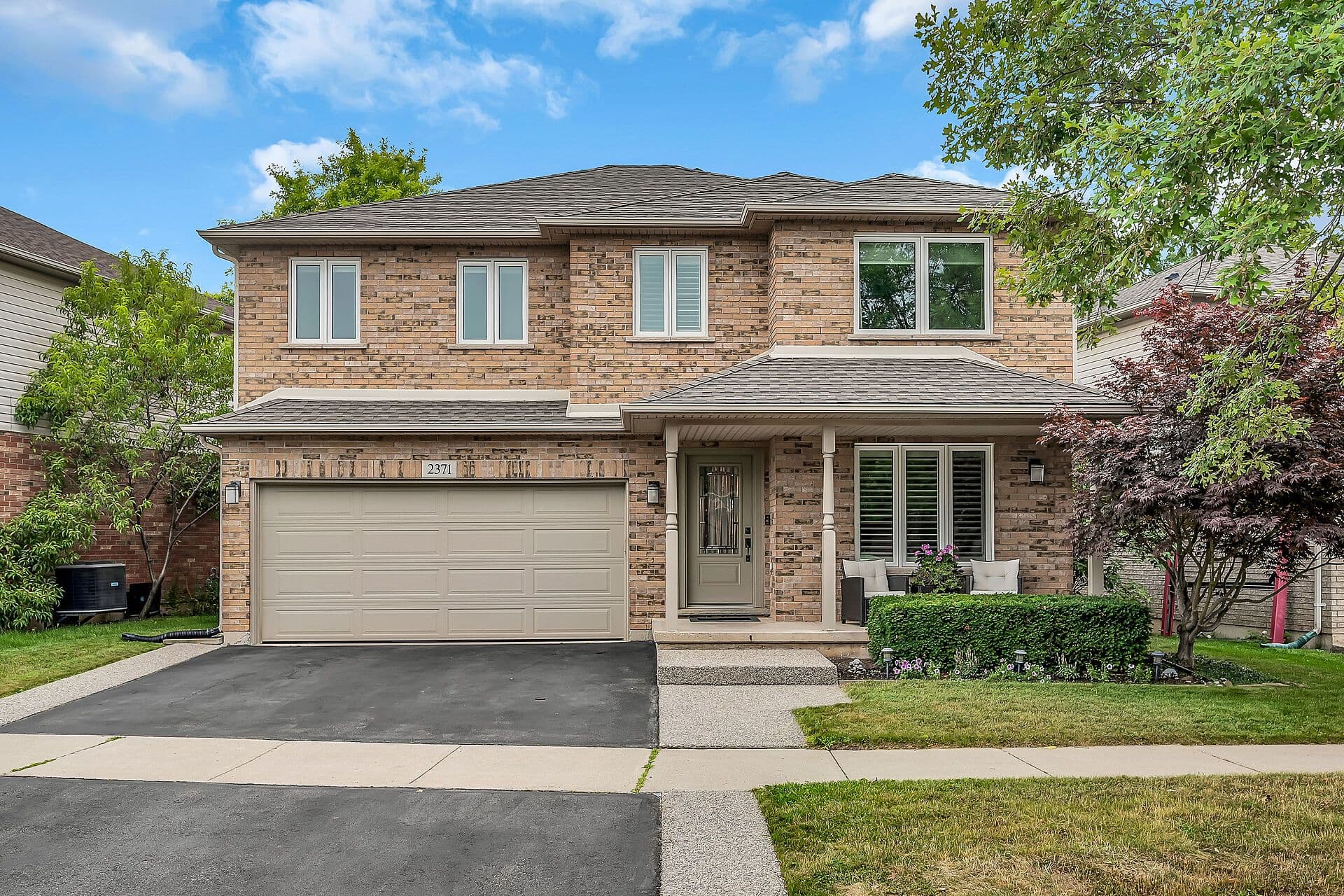 2371 Pathfinder Drive, Burlington, ON L7L 6N8