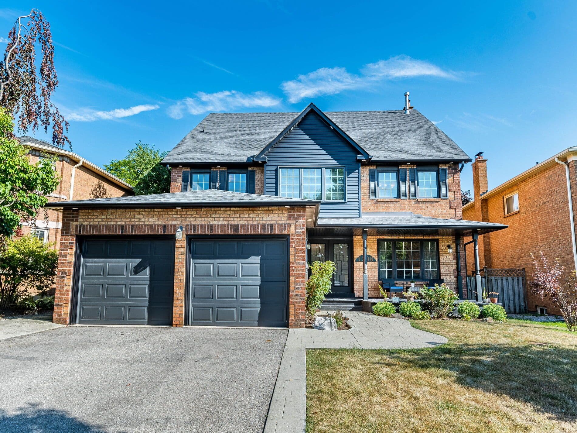 1206 Glenashton Drive, Oakville, ON L6H 5L9