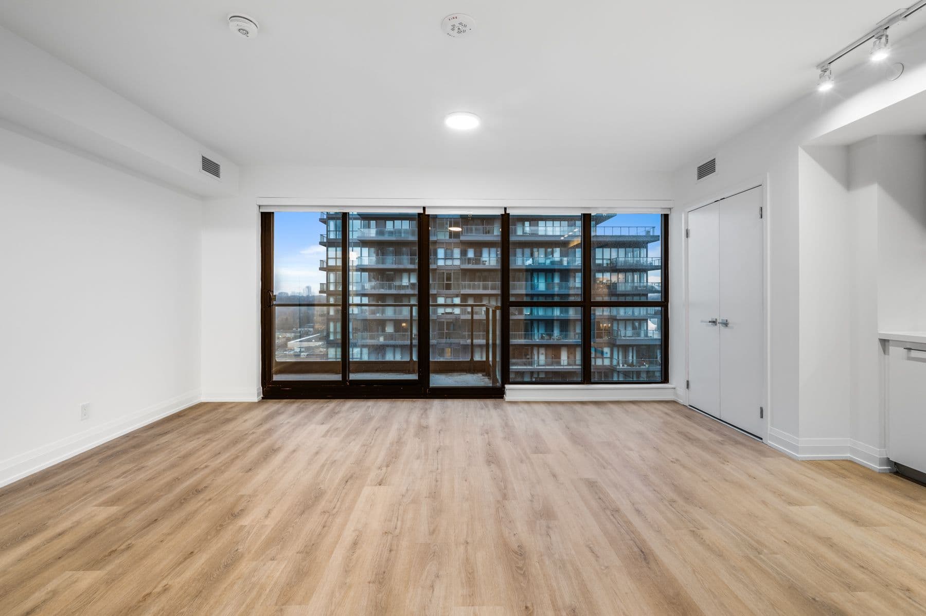 36 Brentcliffe Road 801, Toronto C11, ON M4G 0E1