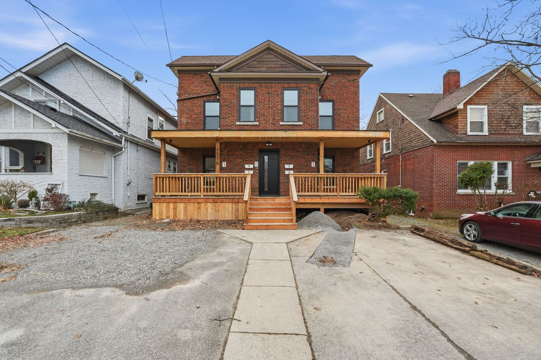 4876 Simcoe Street 2, Niagara Falls, ON L2E 1V9