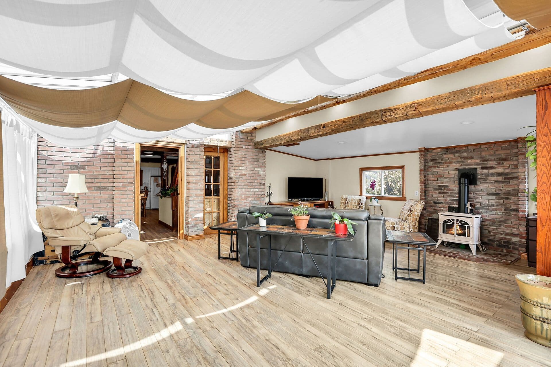 1027 Niagara Stone Road, Niagara-on-the-Lake, ON L0S 1J0