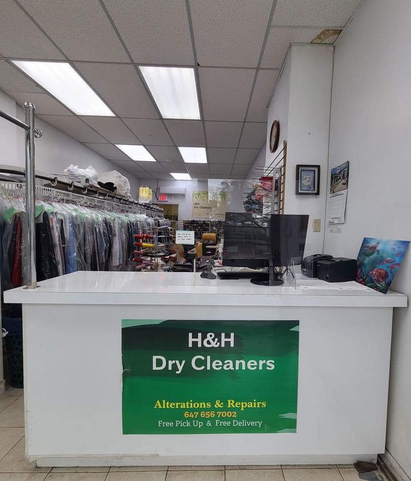 2207 Gerrard Street E, Toronto E02, ON M4E 2C8