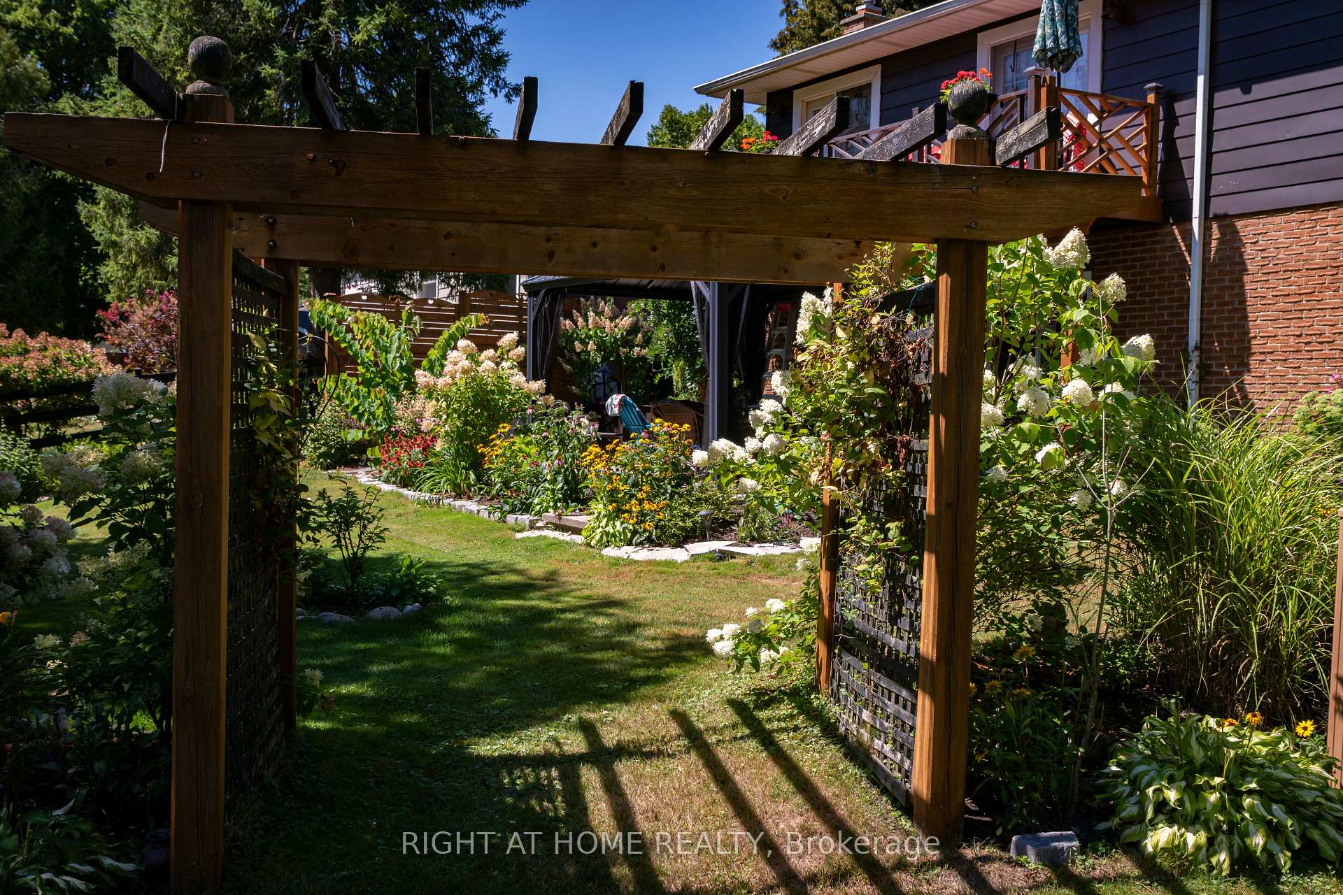 144 Canterbury Street, Ingersoll, ON N5C 1C8