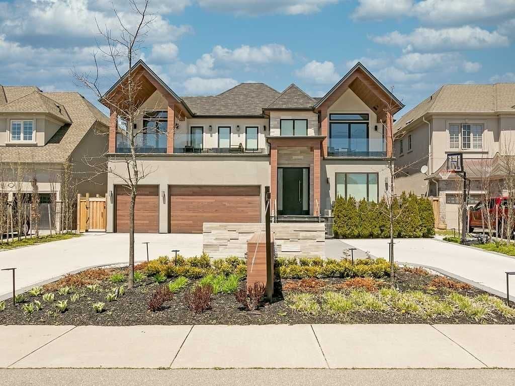 3425 Lakeshore Road W, Oakville, ON L6L 0A3