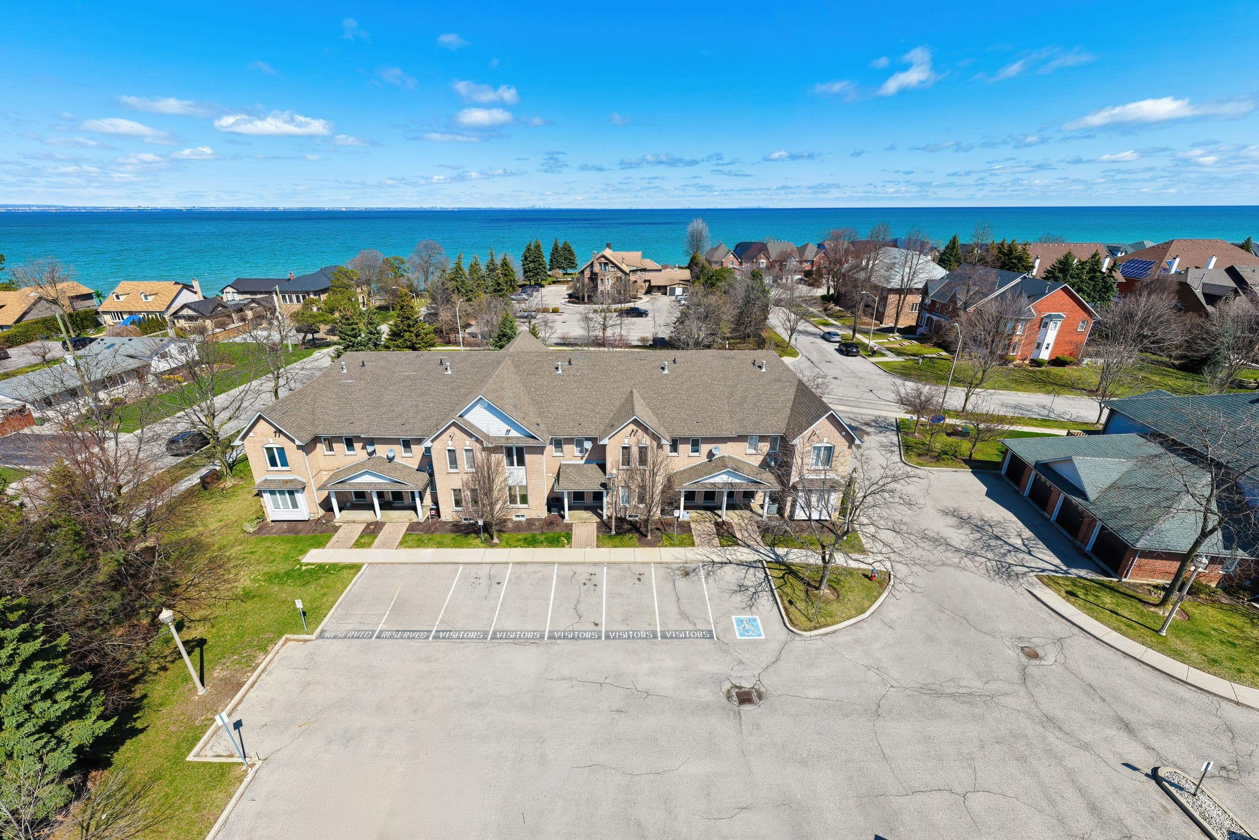 2 Harbour Drive 14, Hamilton, ON L8E 6B1