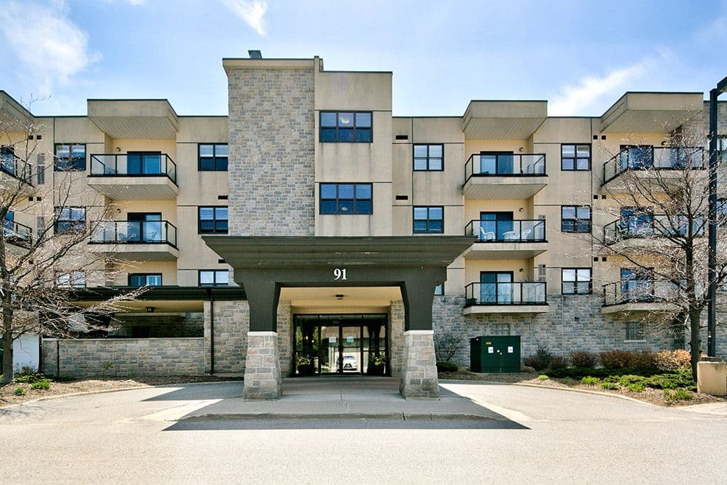 91 Raglan Street 302, Collingwood, ON L9Y 0B2