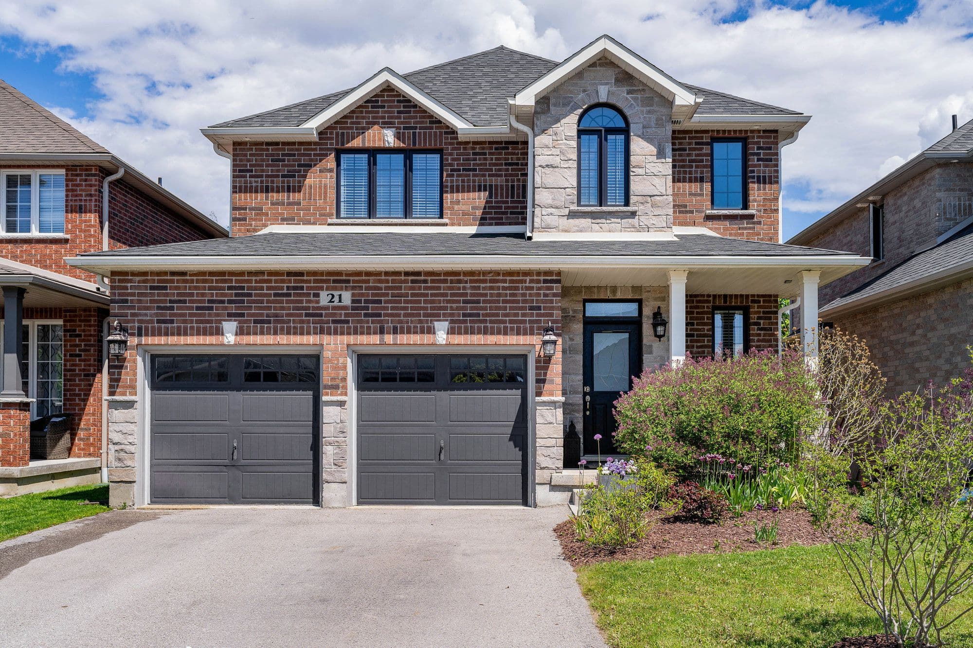21 Marta Crescent, Barrie, ON L4N 3N6