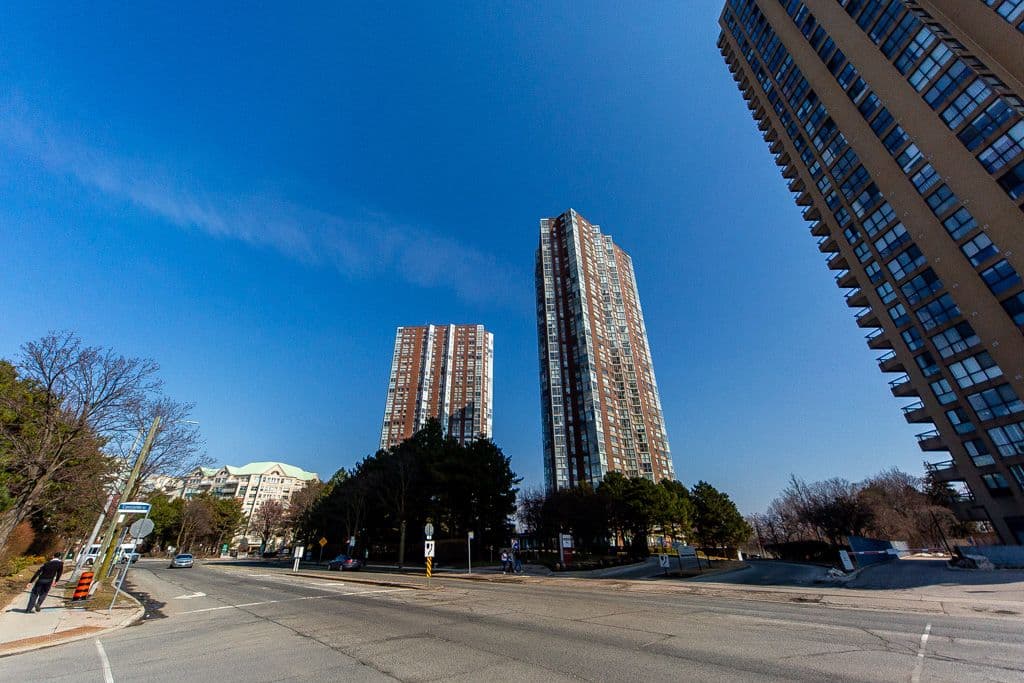 7 Concorde Place 1602, Toronto C13, ON M3C 3N4