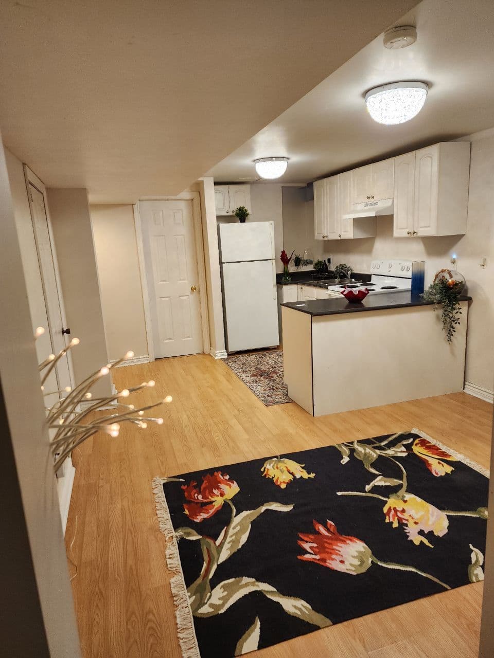 1 Muirbank Boulevard B2, Toronto E10, ON M1C 4R8