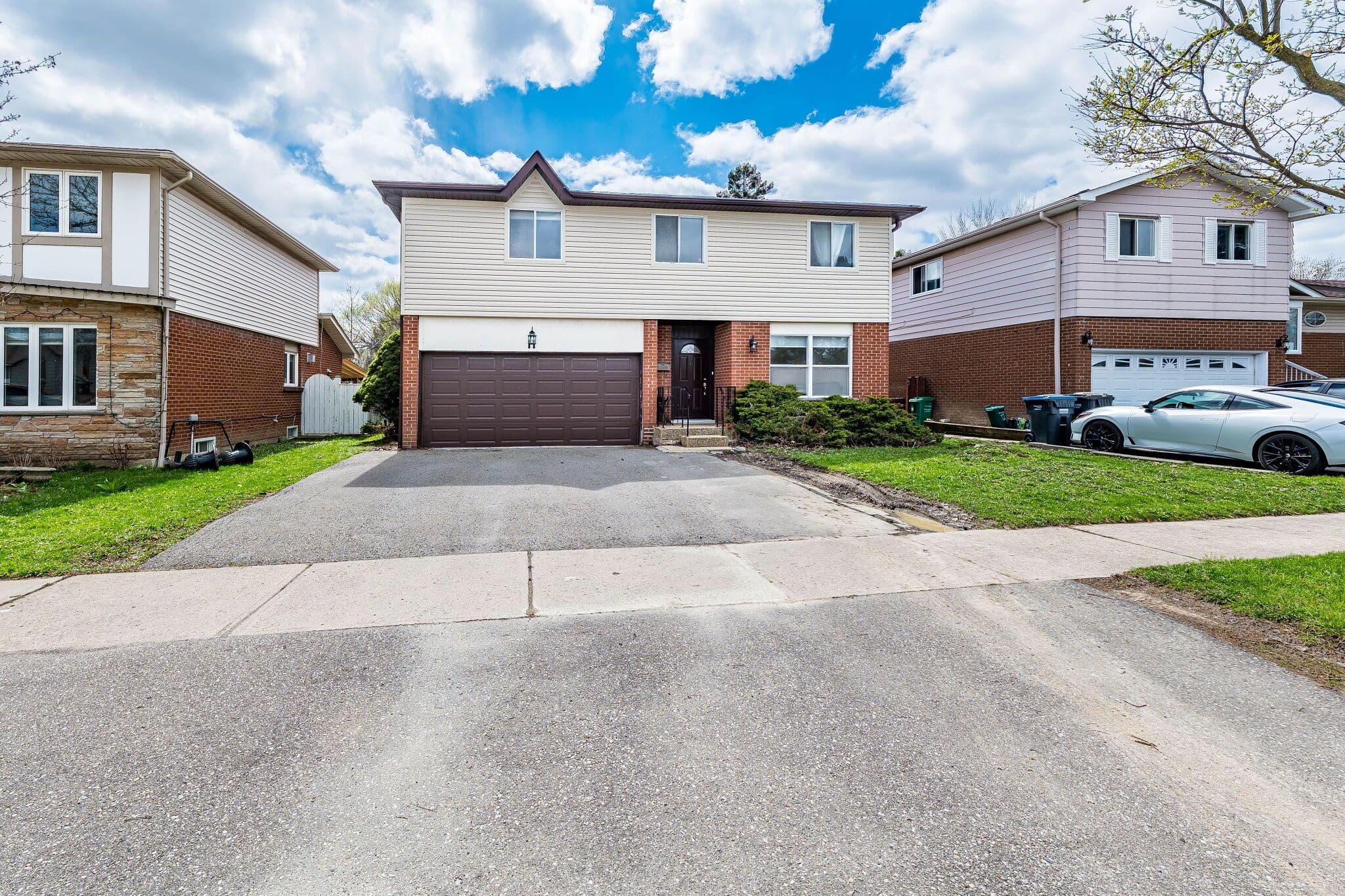 11 Kirkland Road, Brampton, ON L6V 2W5