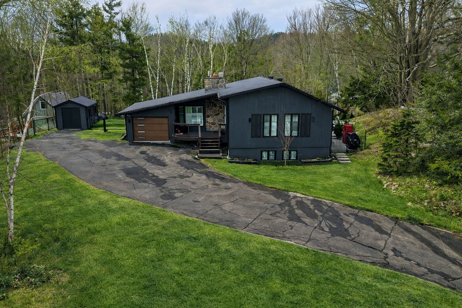 24 Birch Grove Drive, Oro-Medonte, ON L4M 4Y8