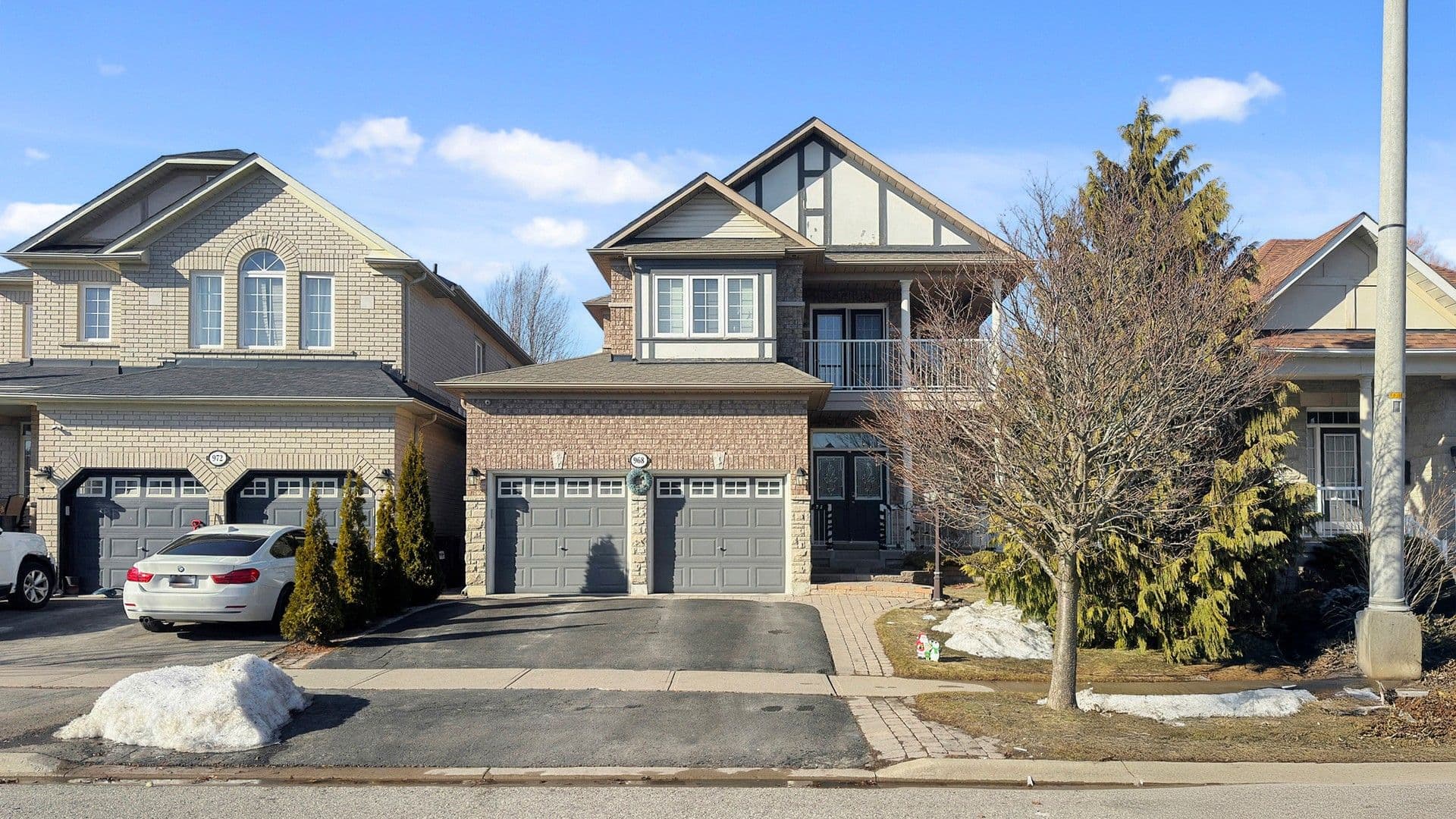 968 Coyston Drive, Oshawa, ON L1K 3C6