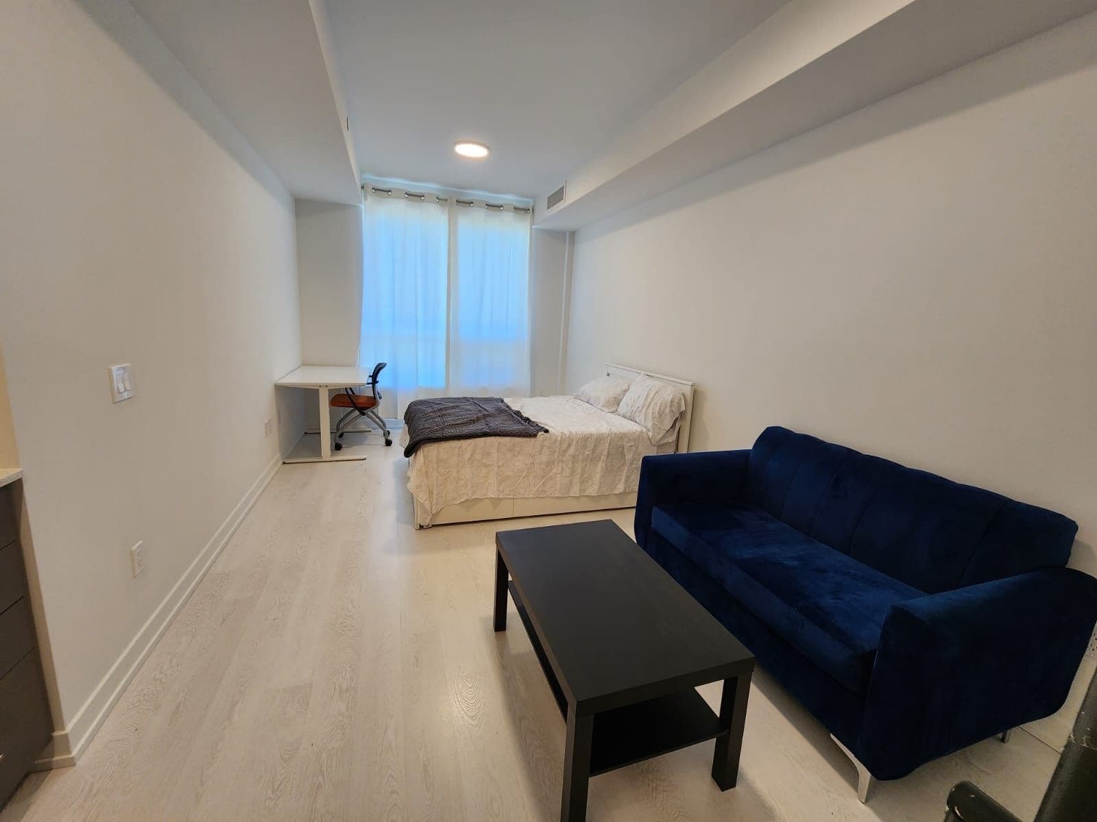 415 Main Street W 509, Hamilton, ON L8P 1K5