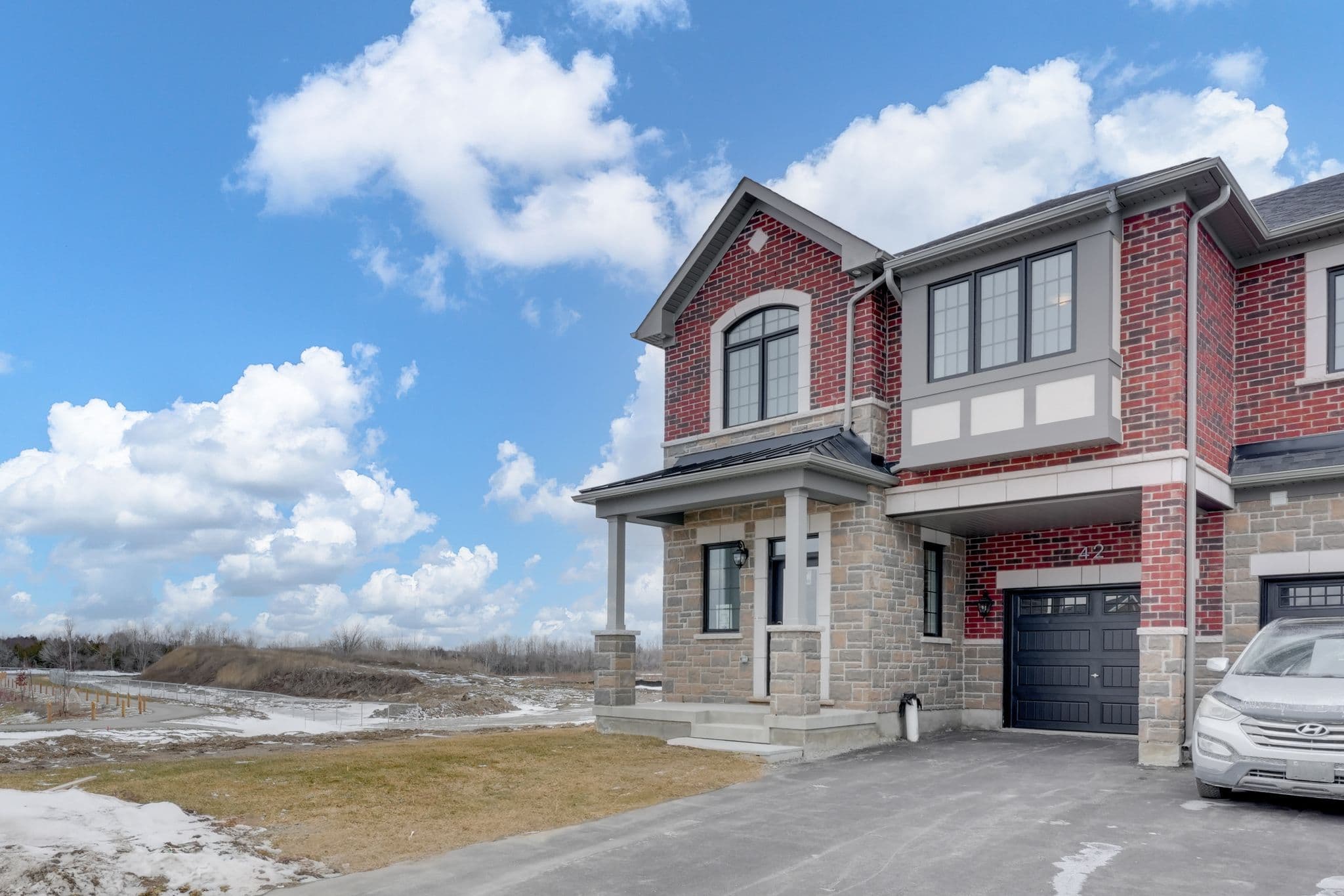 42 Vinewood Crescent, Barrie, ON L9J 1B4
