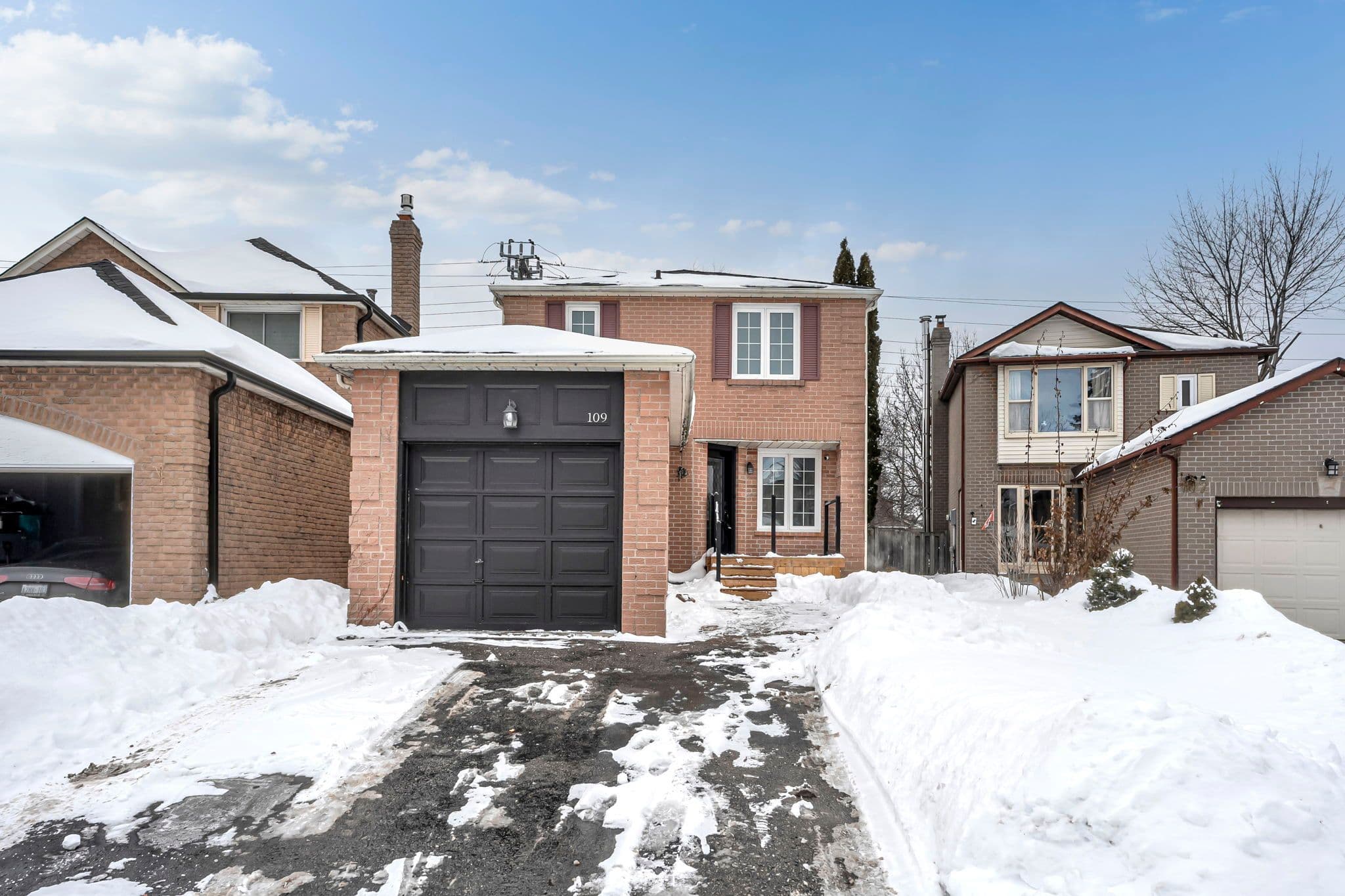109 Millington Crescent, Ajax, ON L1T 1R7