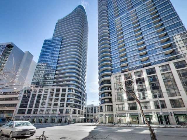 25 Carlton Street 1810, Toronto C08, ON M5B 1L2
