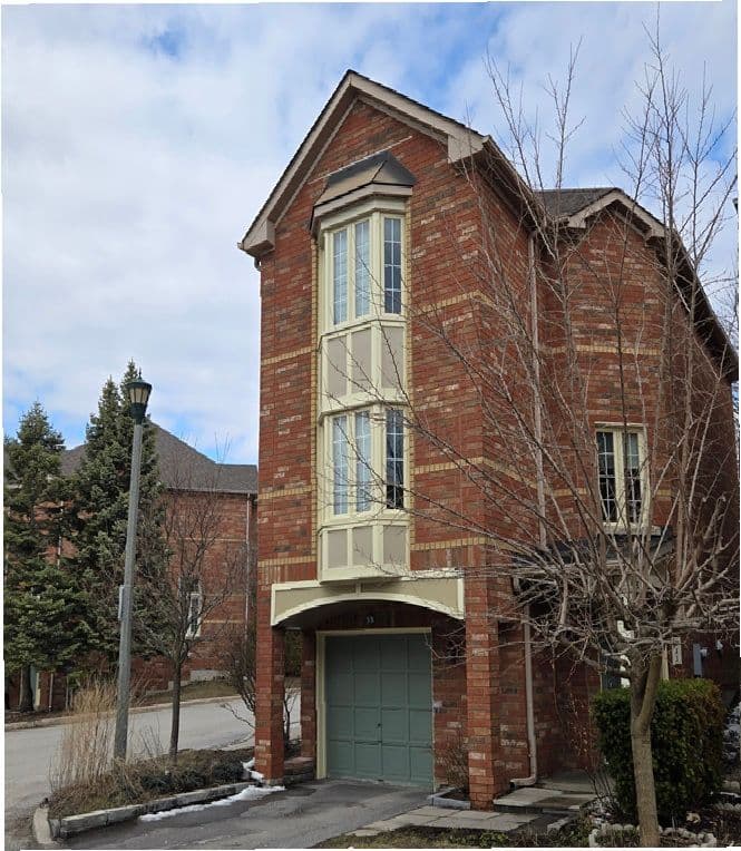 33 Guildpark Pathway, Toronto E08, ON M1J 3P1