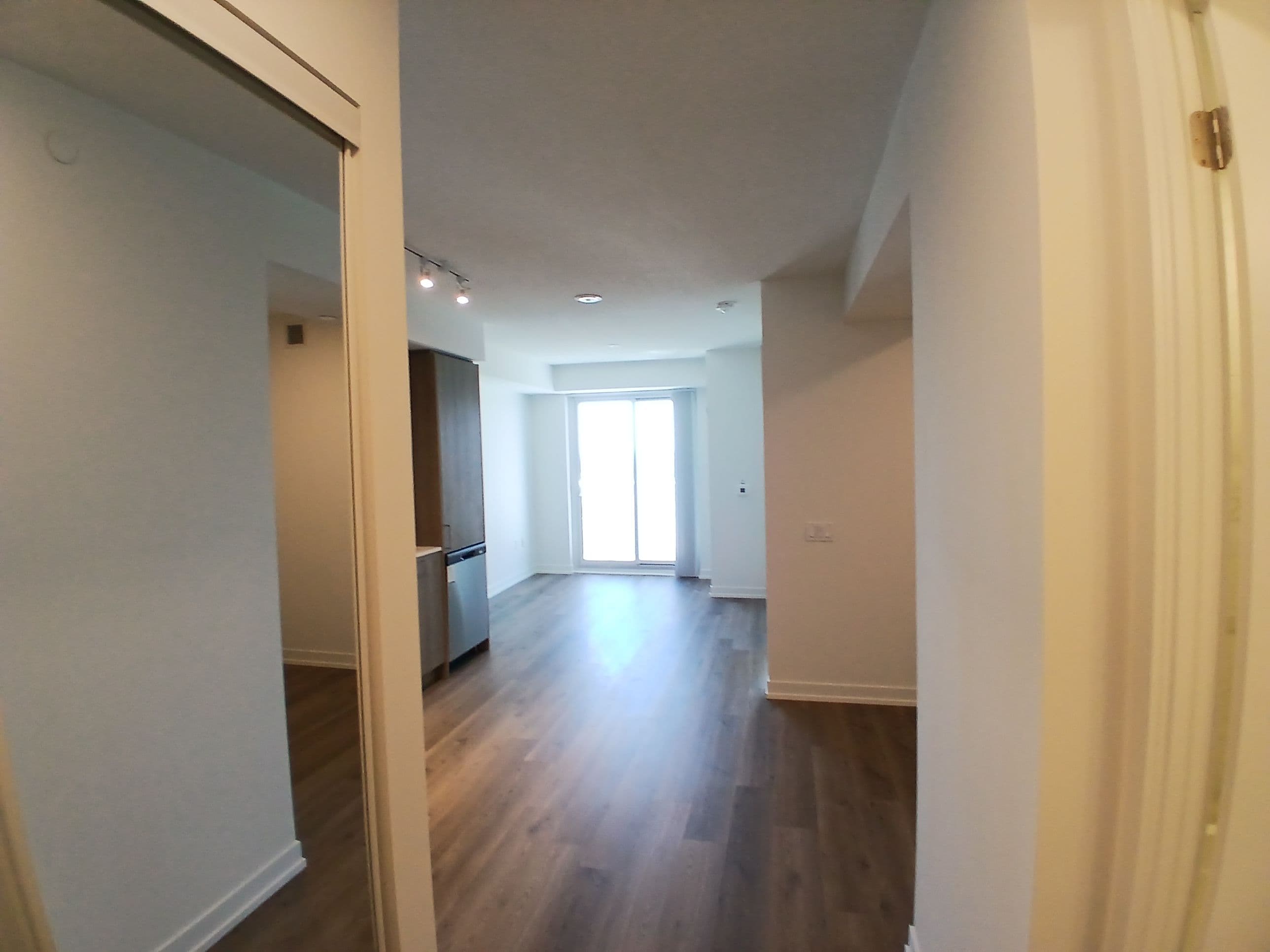 195 Commerce Street 2710, Vaughan, ON L4K 0P9