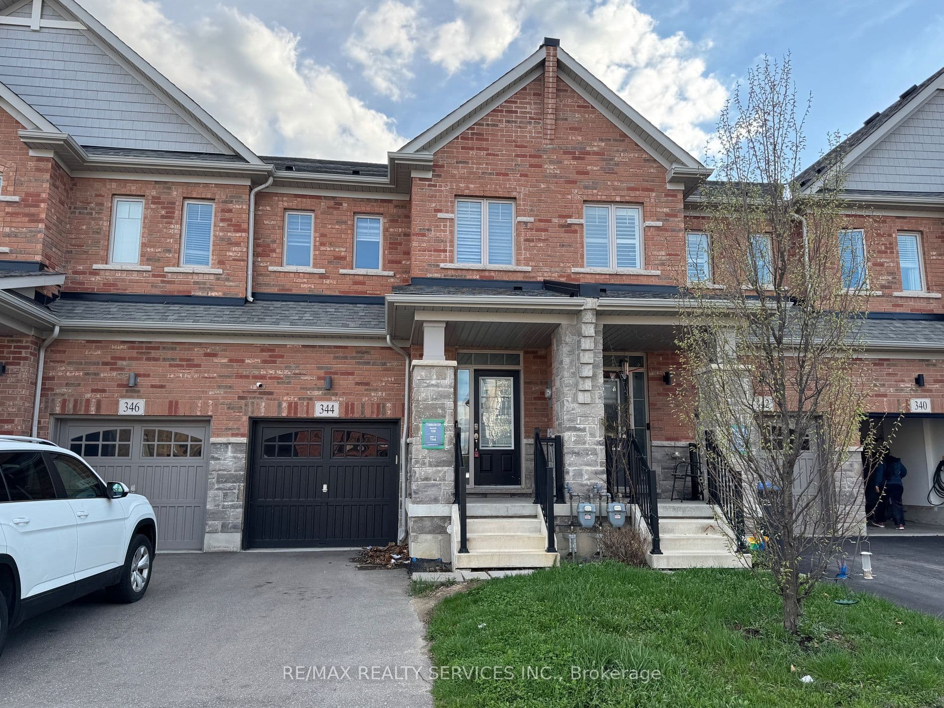344 Bonnieglen Farm Boulevard, Caledon, ON L7C 4E7