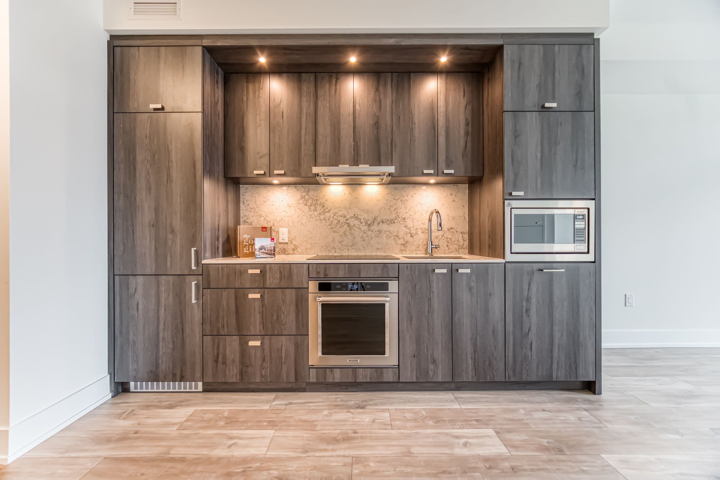 858 Dupont Street 518, Toronto W02, ON M6G 0C1