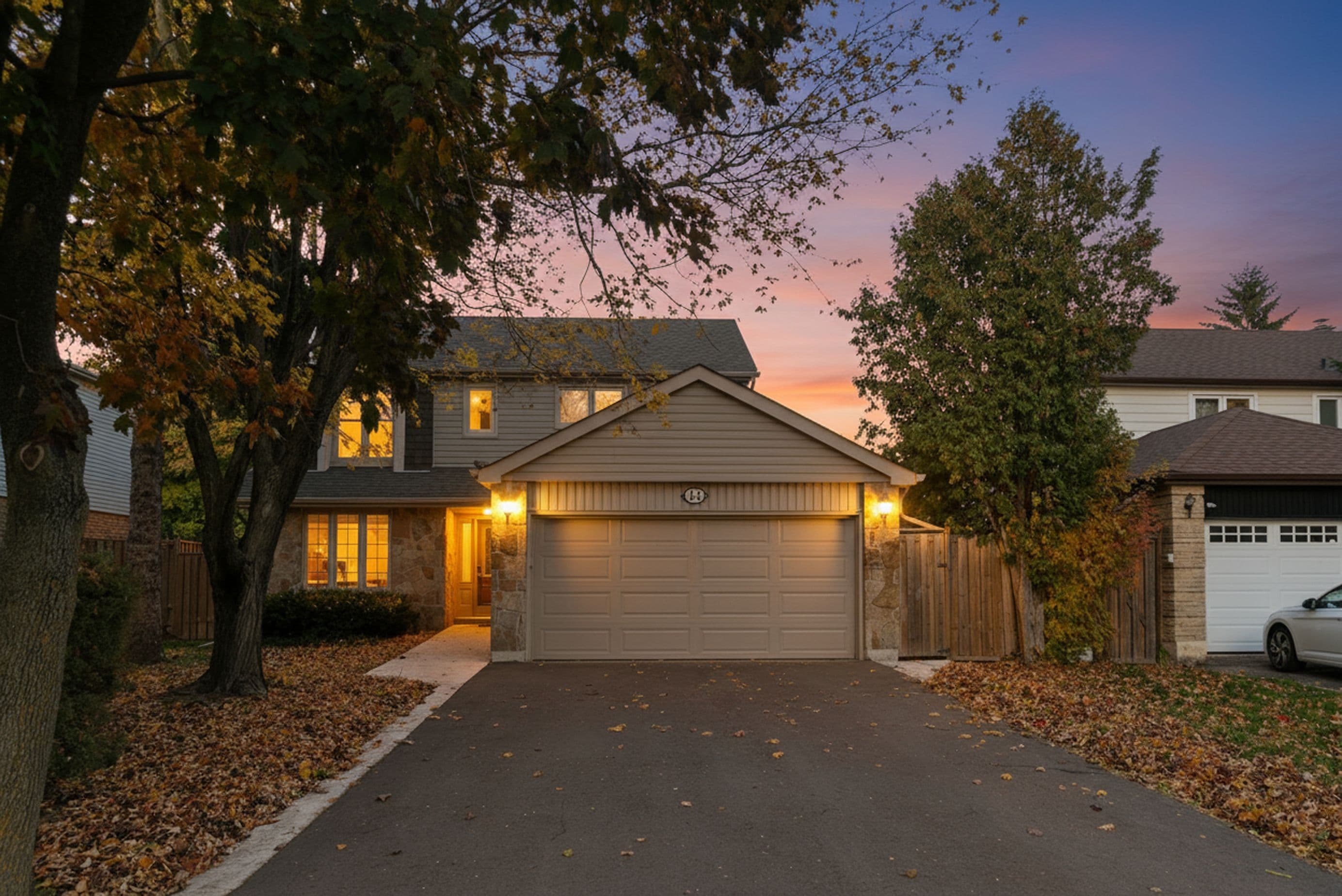 44 Madrid Crescent, Brampton, ON L6S 2X4