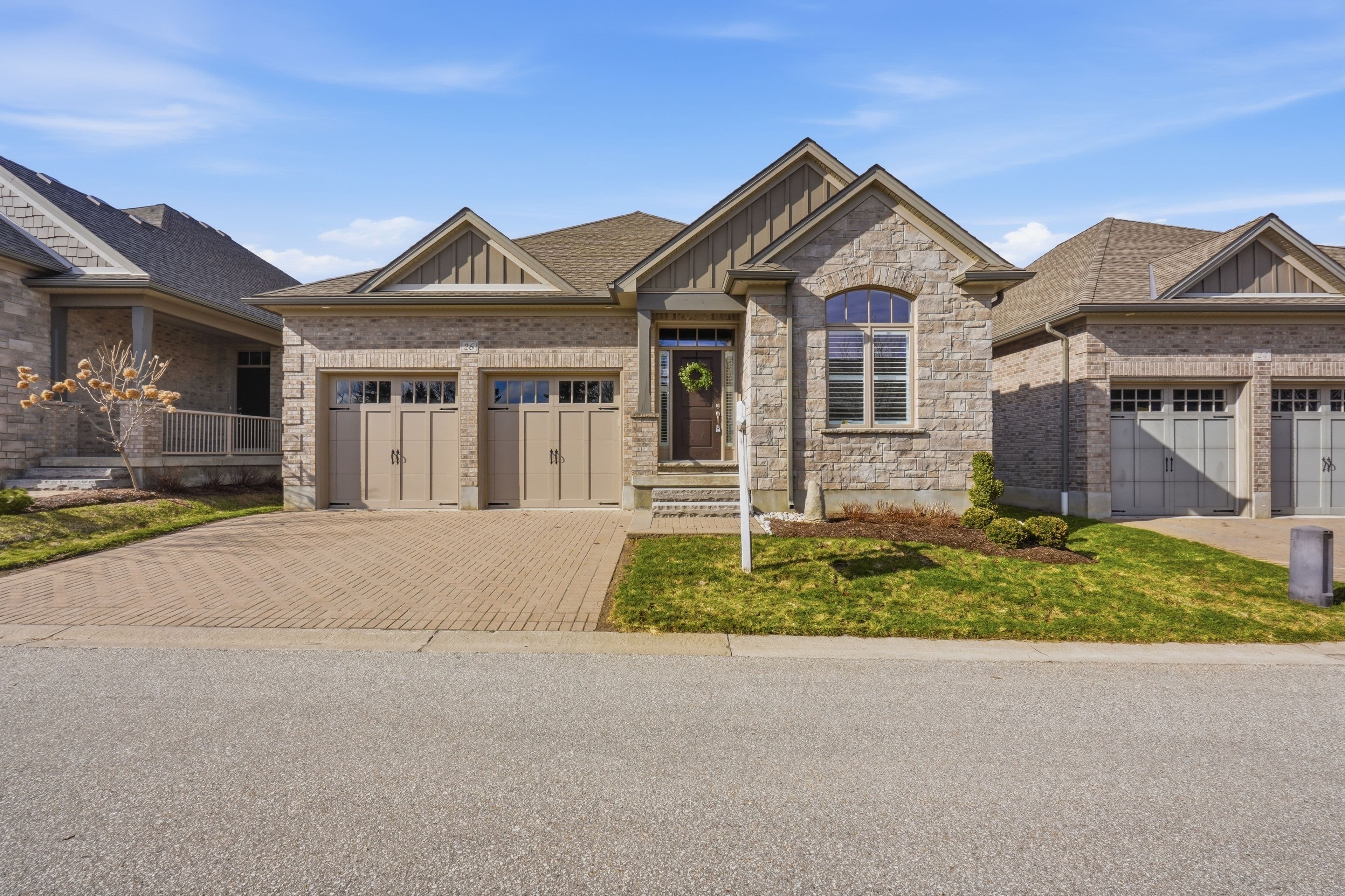 725 Eagletrace Drive 26, London North, ON N6G 0J7