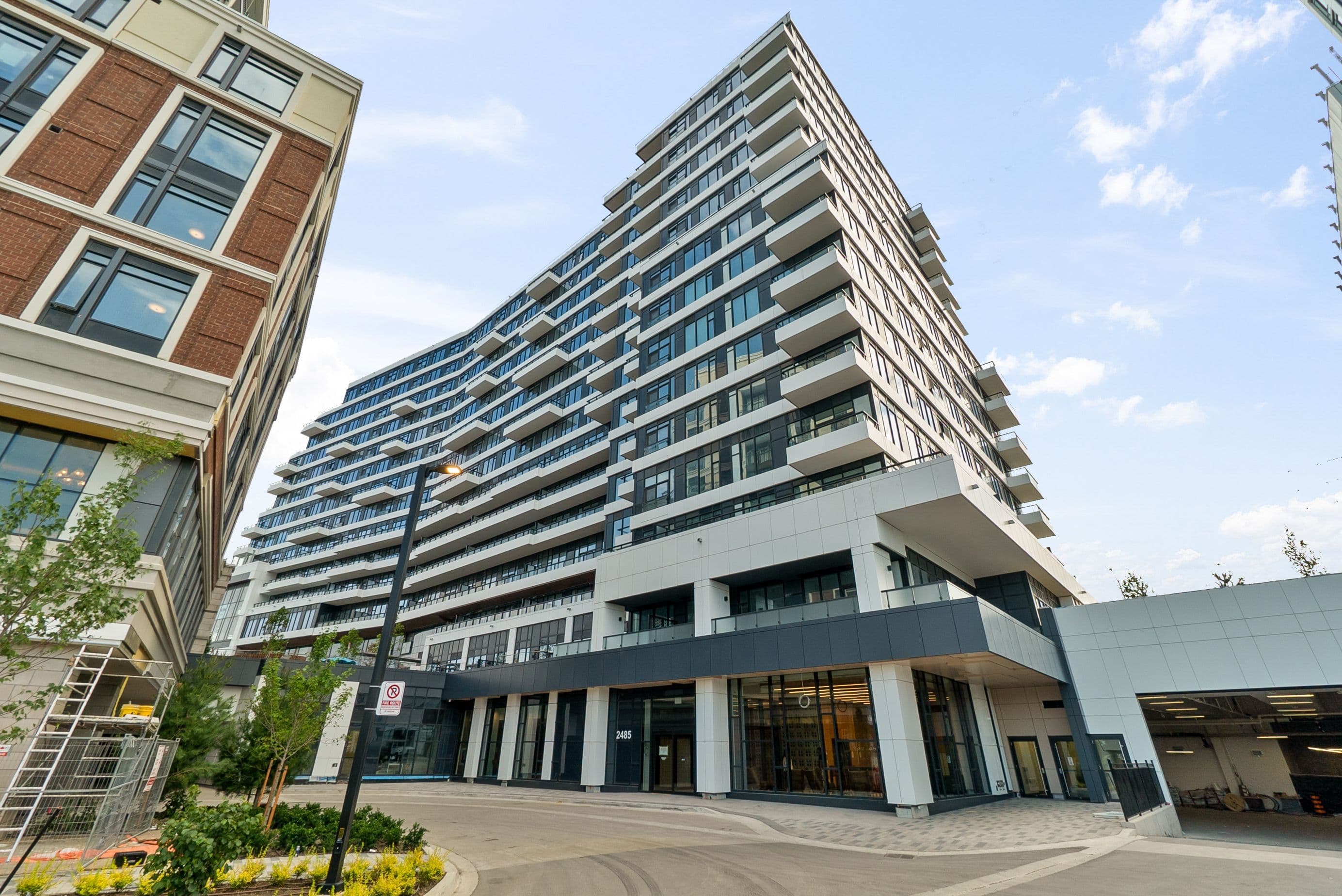 2485 Eglinton Avenue W 524, Mississauga, ON L5M 2T1