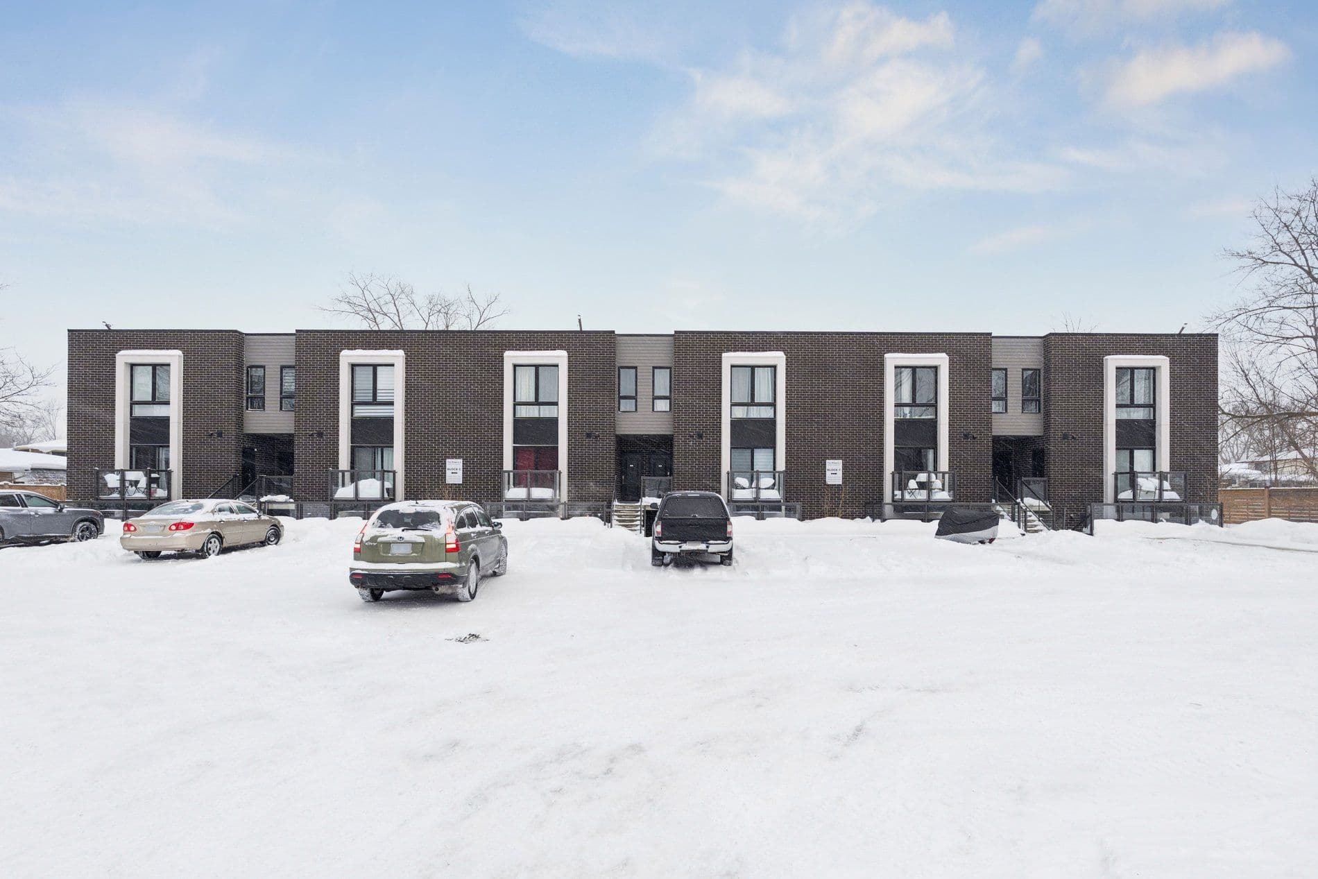 6065 McLeod Road 204, Niagara Falls, ON L2G 0Z7