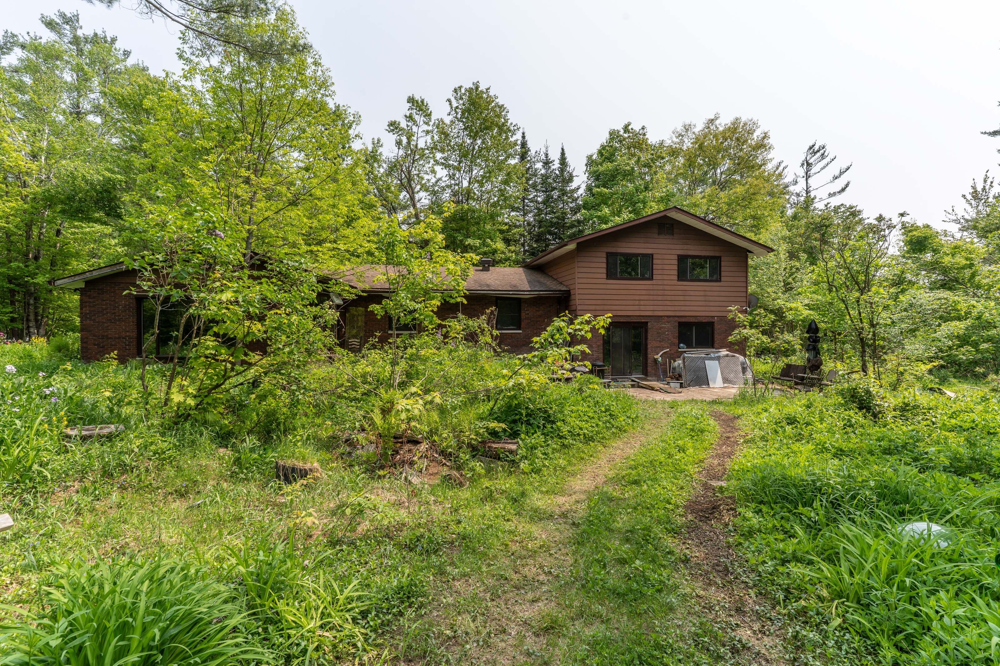 1099 Peterson Road, Bracebridge, ON P1L 1X1