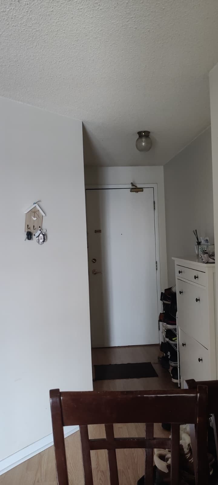 145 Hillcrest Avenue 816, Mississauga, ON L5B 3Z1