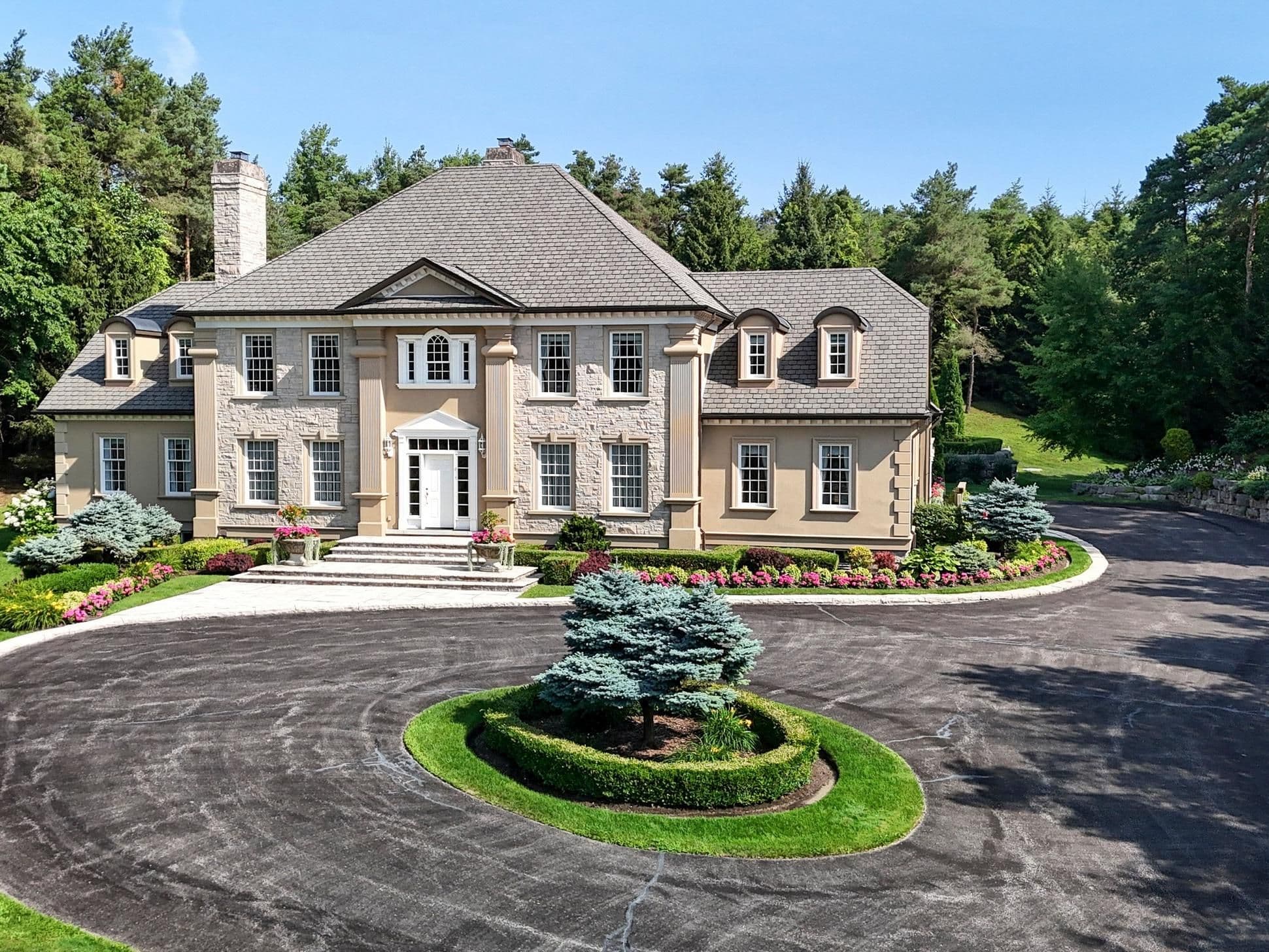 2508 16th Side Road, King, ON L7B 1A3