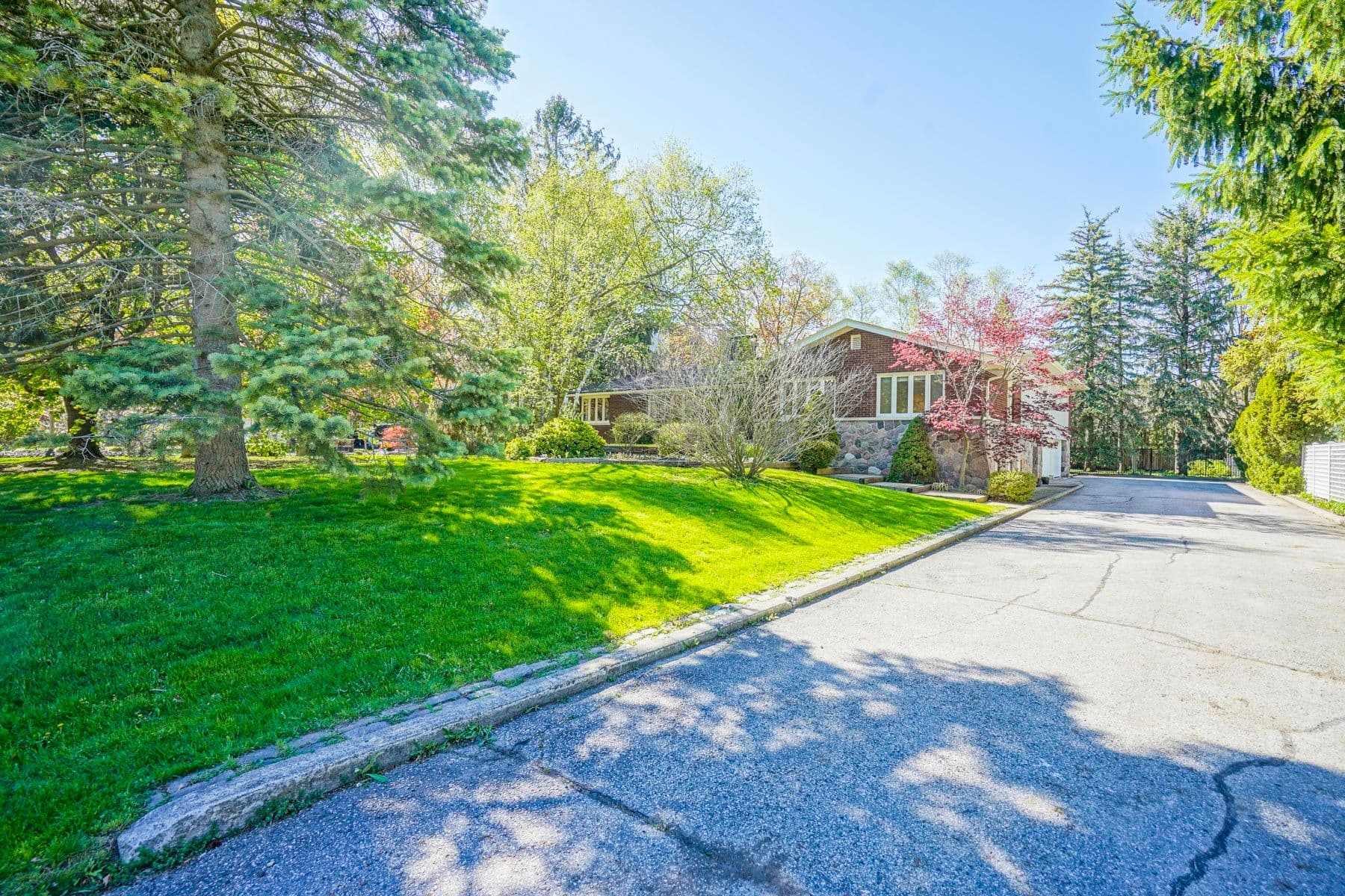 28 Wembley Avenue, Markham, ON L3R 2A9