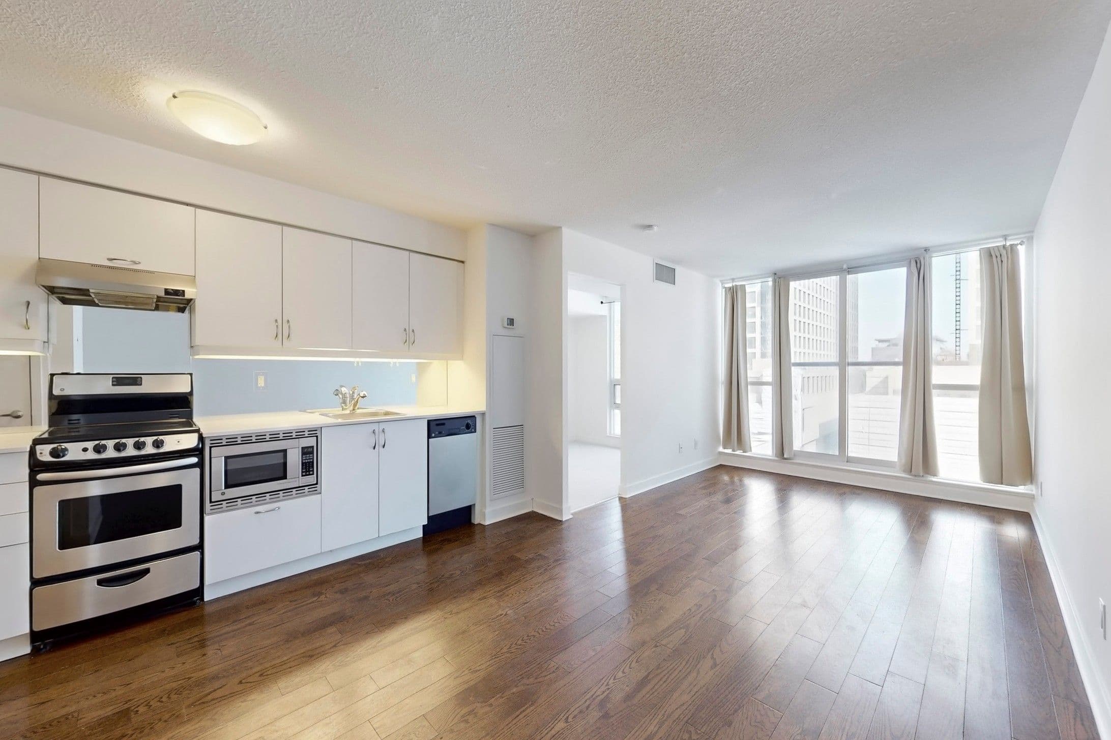 320 Richmond Street 720, Toronto C08, ON M5A 1P9