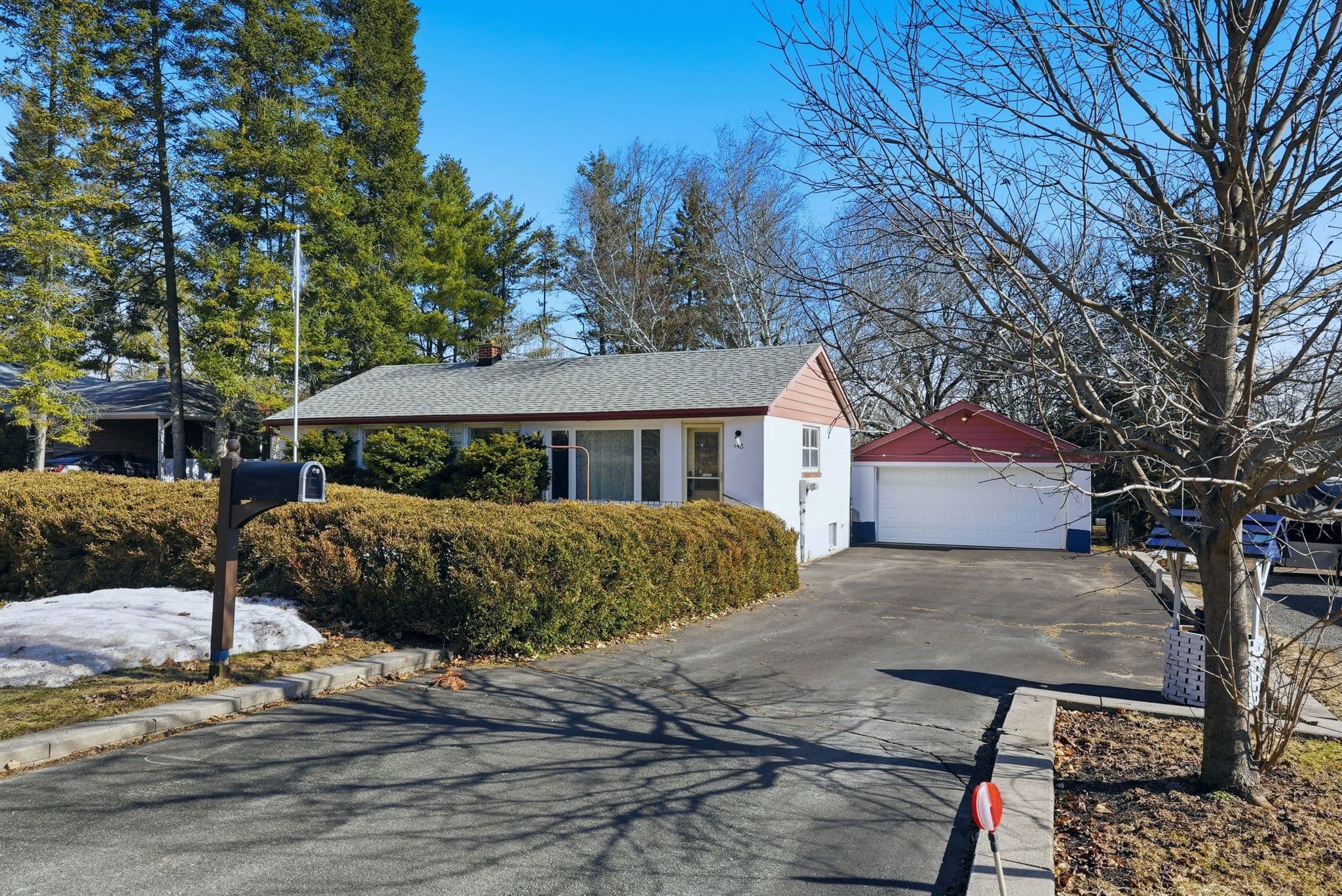 143 Confederation Street, Halton Hills, ON L7G 3S3