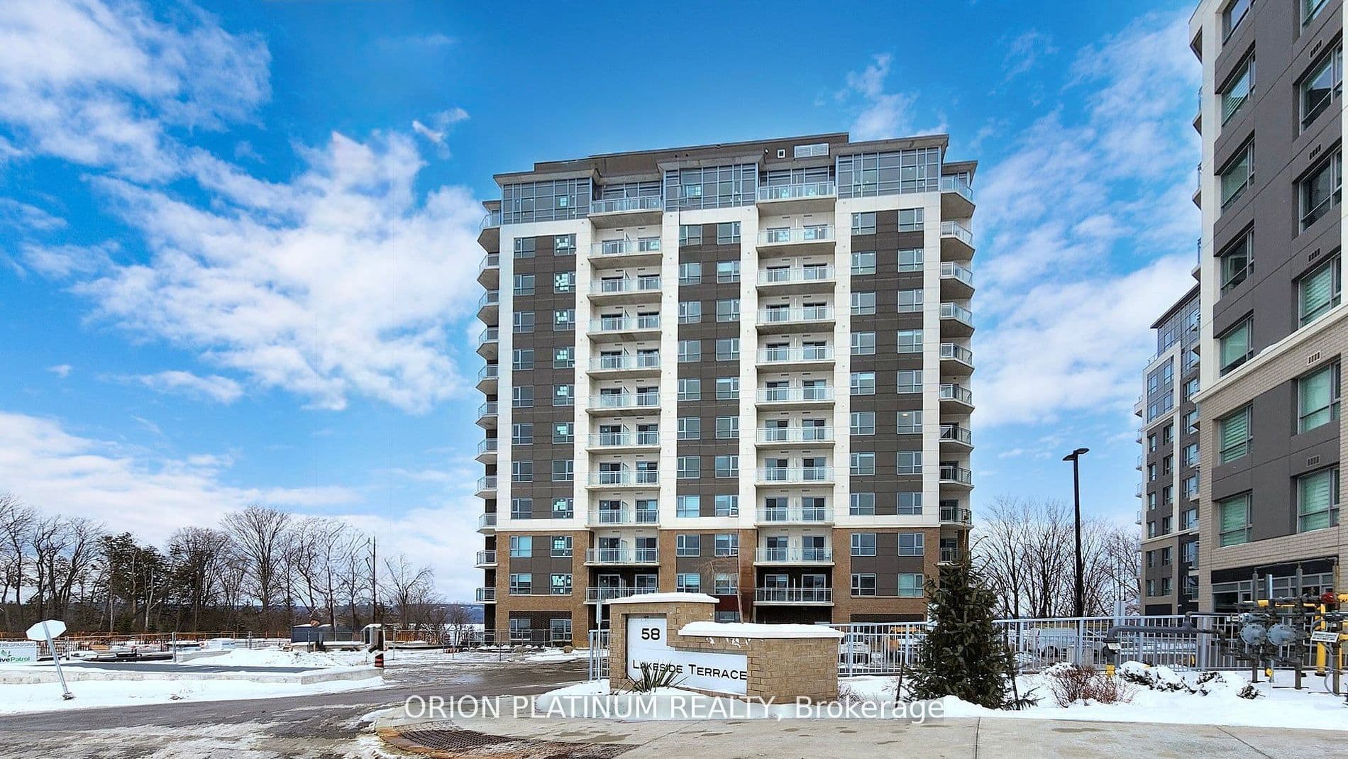 56 Lakeside Terrace 604, Barrie, ON L4M 7B9