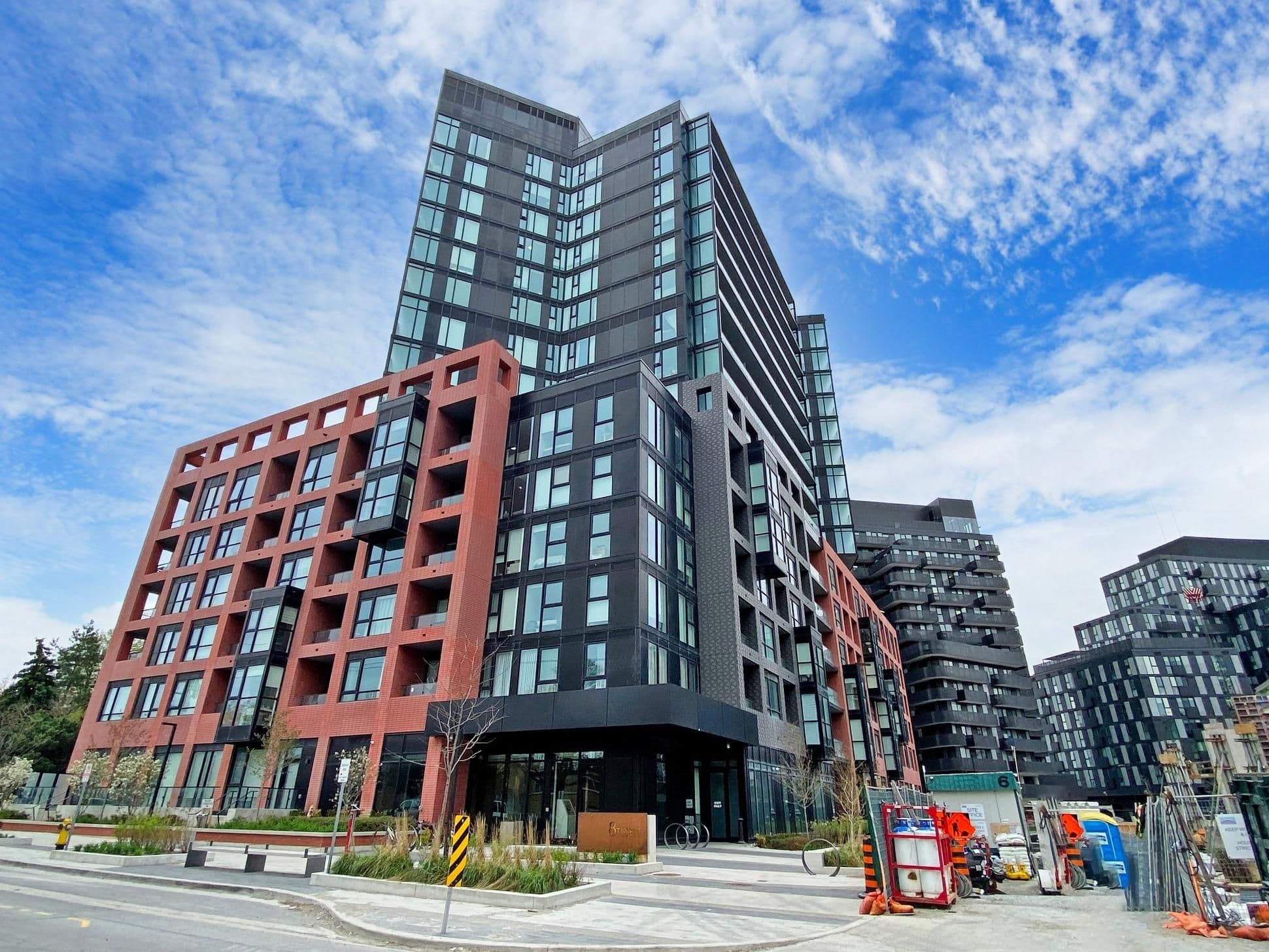 8 Tippet Road 709, Toronto C06, ON M3H 0E7