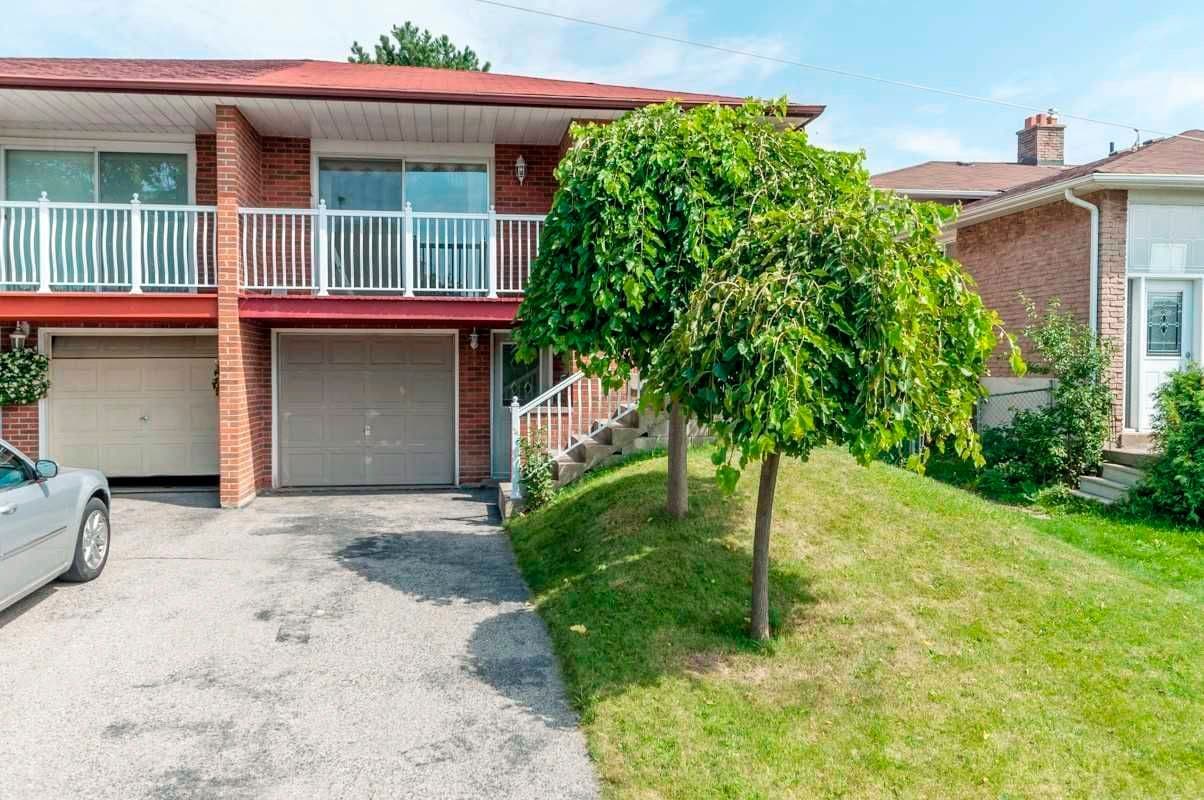 101 Shawnee Circle Upper, Toronto C15, ON M2H 2X9