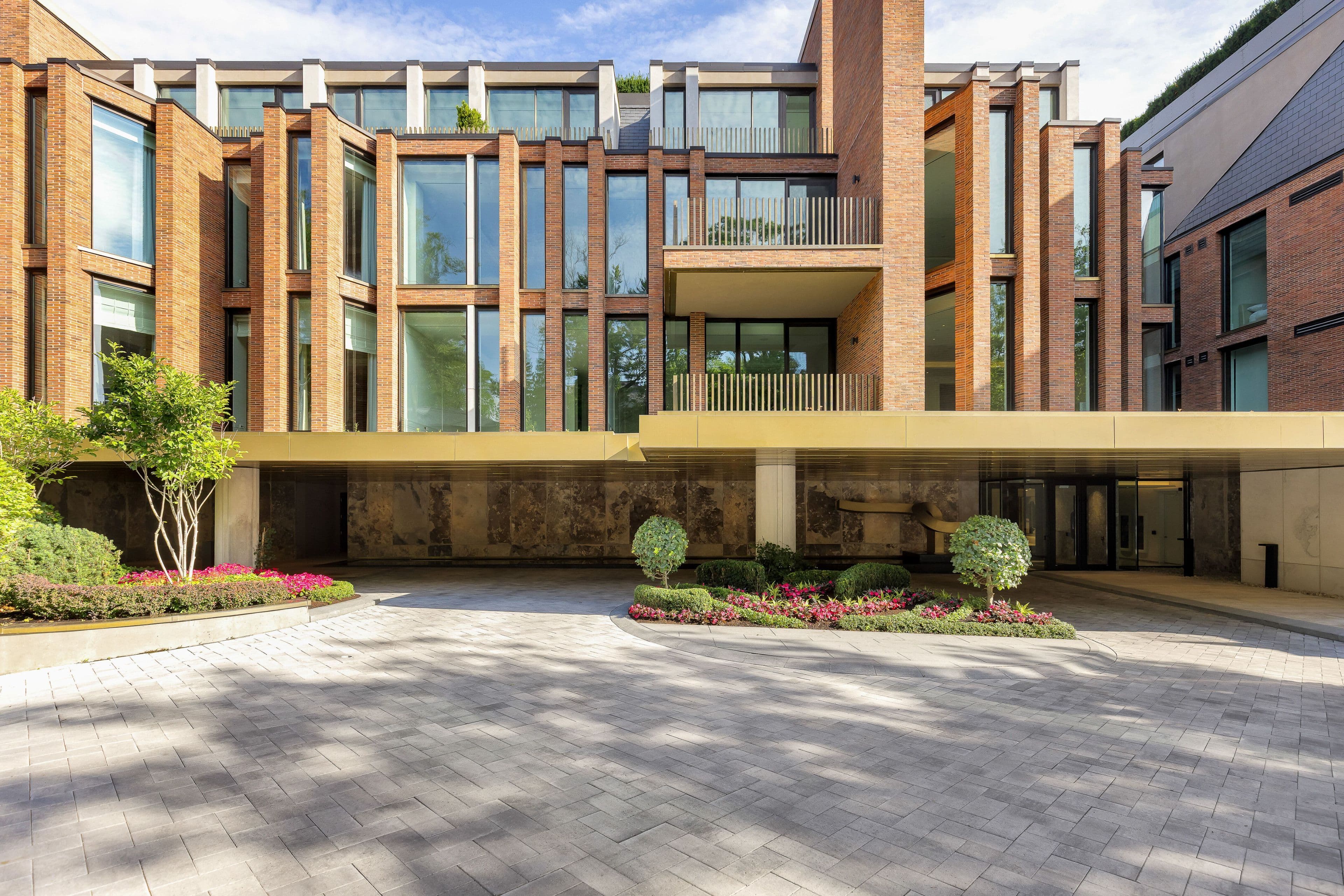 7 Dale Avenue 306, Toronto C09, ON M4W 1K2