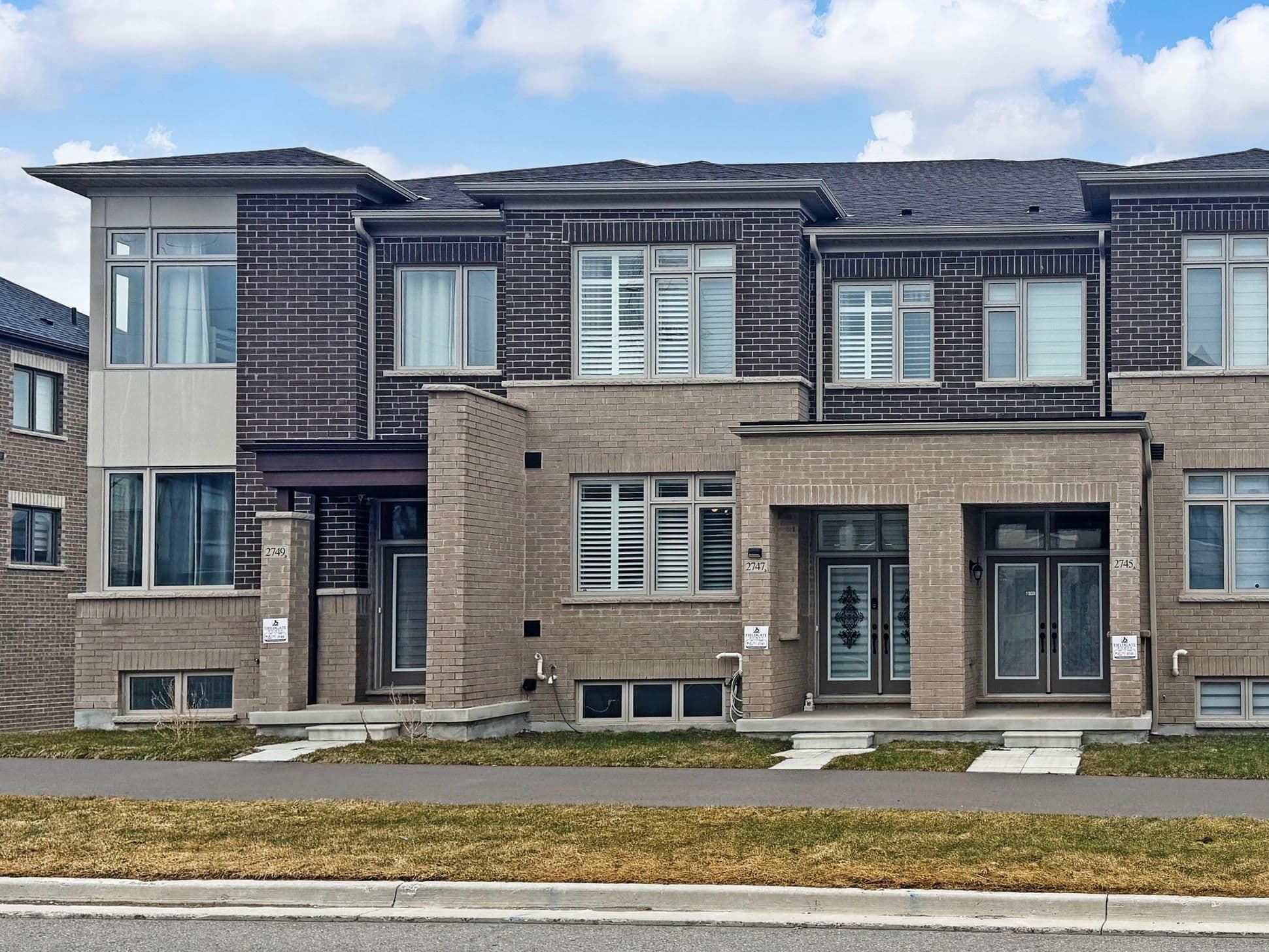 2747 Peter Matthews Drive, Pickering, ON L1X 0M3