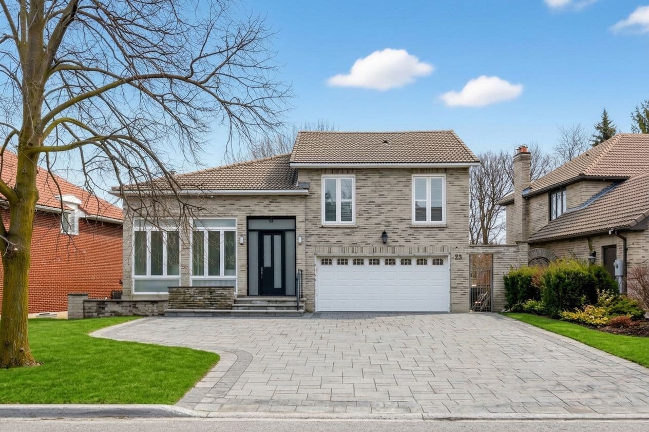 23 Montgomery Court, Markham, ON L3R 0C4