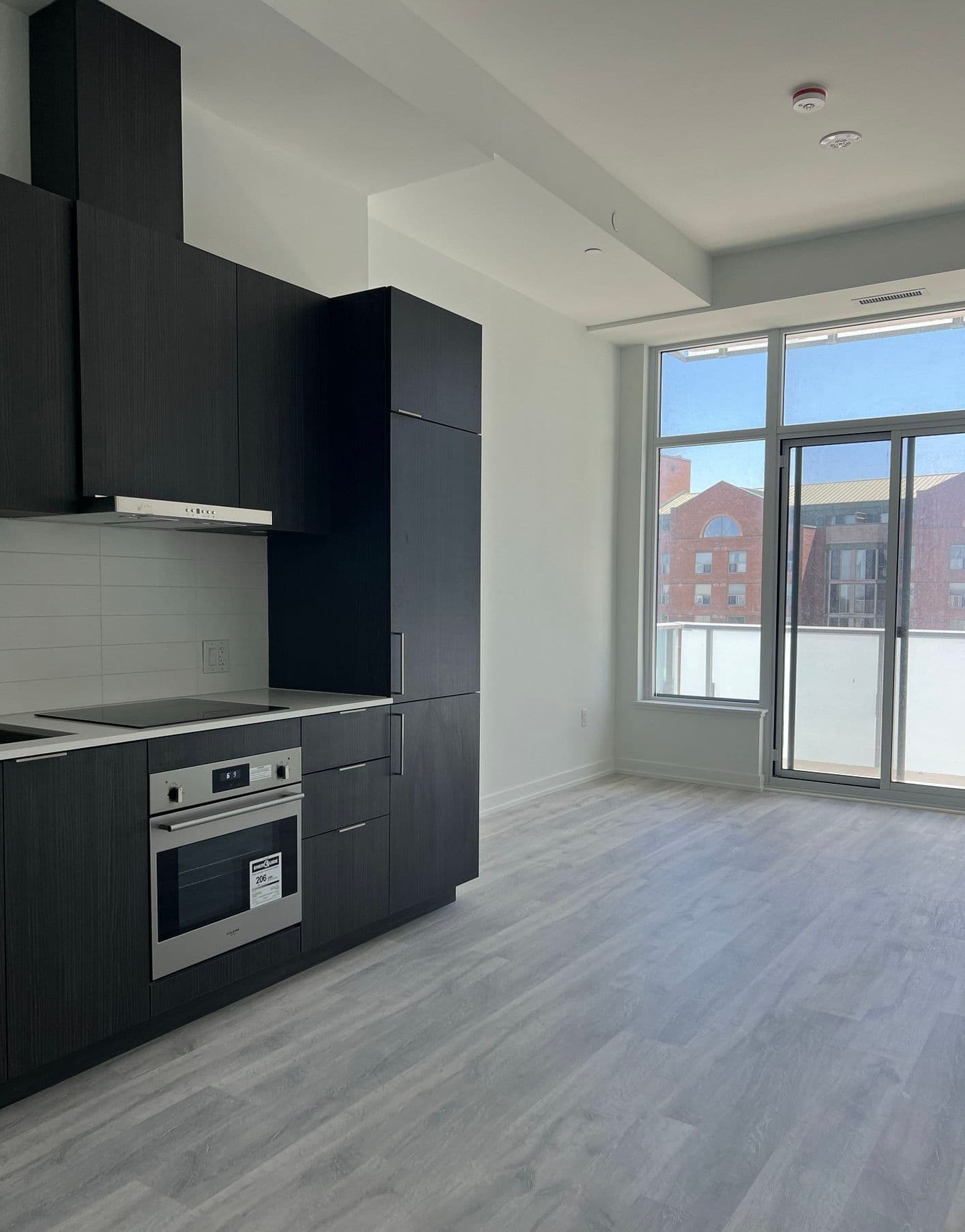 8 Olympic Garden Drive S908, Toronto C14, ON M2M 0B9