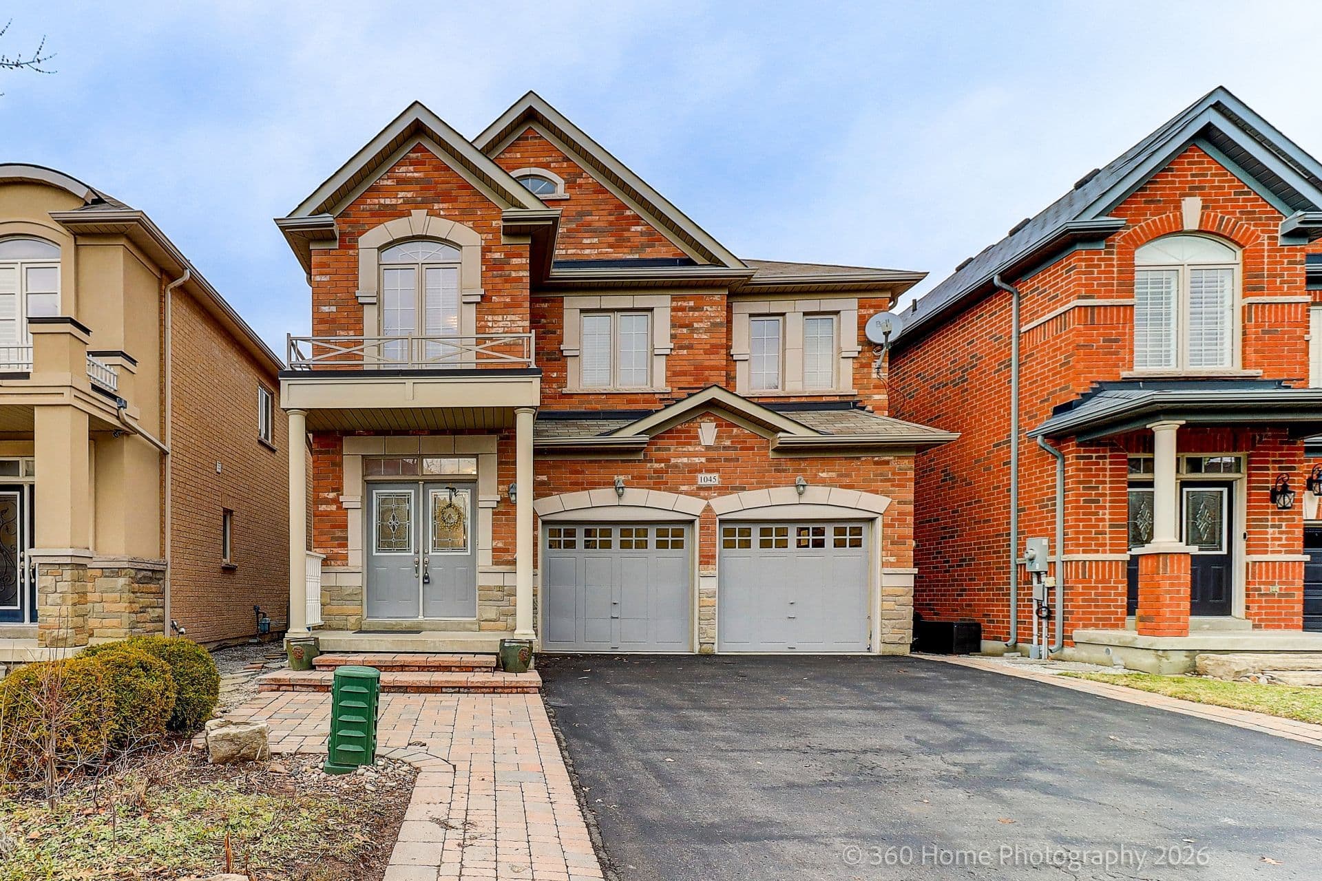 1045 Bob Scott Court, Newmarket, ON L3X 3L5