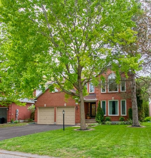 27 Sherk Crescent, Kanata, ON K2K 2L3