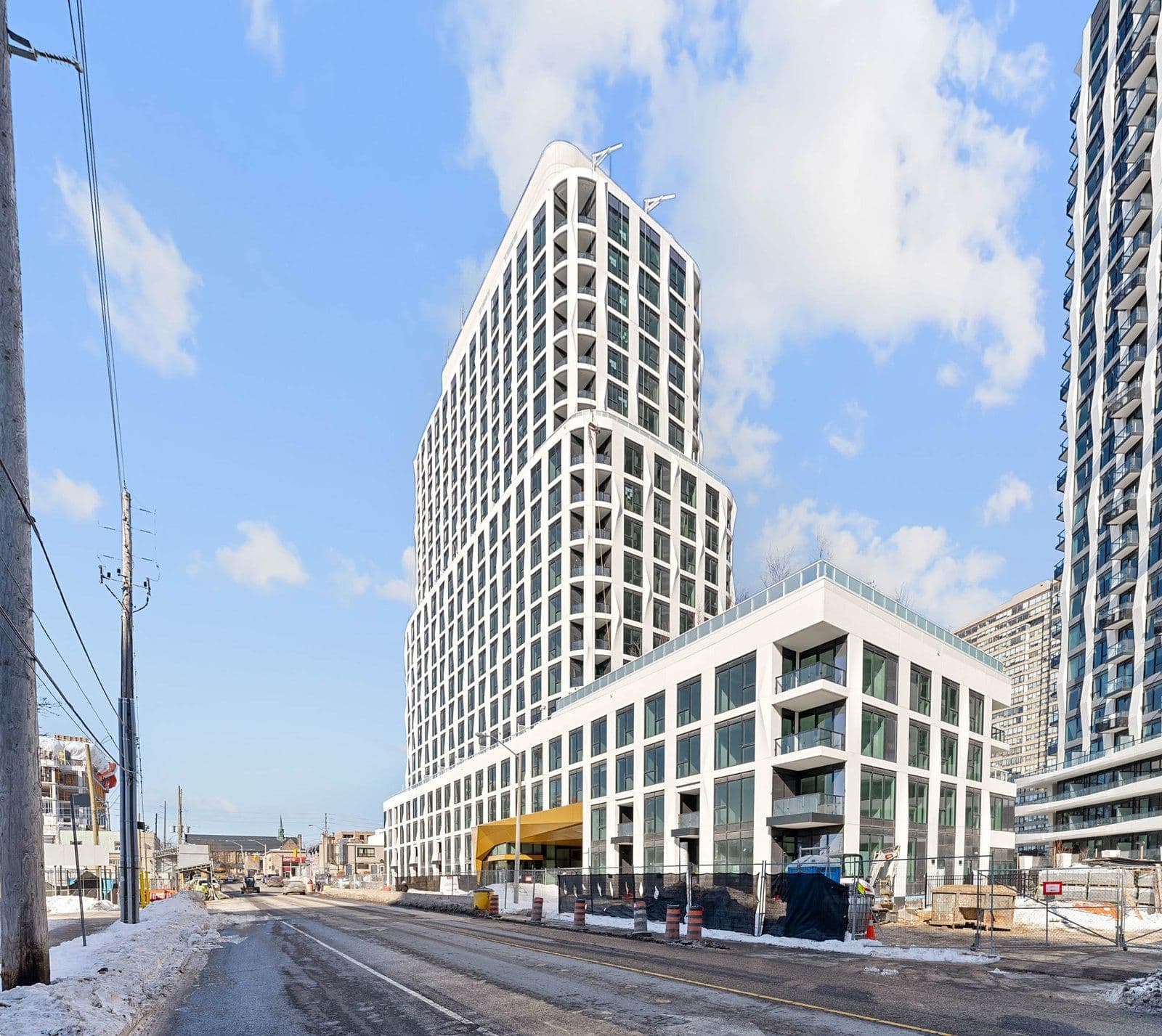 25 Cordova Avenue 1406, Toronto W08, ON M9A 0E5