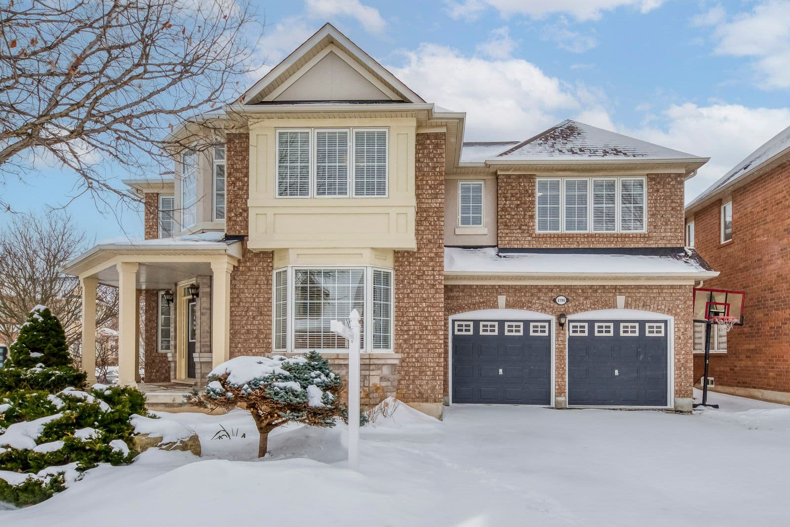 2196 HIGHCLIFFE Way, Oakville, ON L6M 5B7